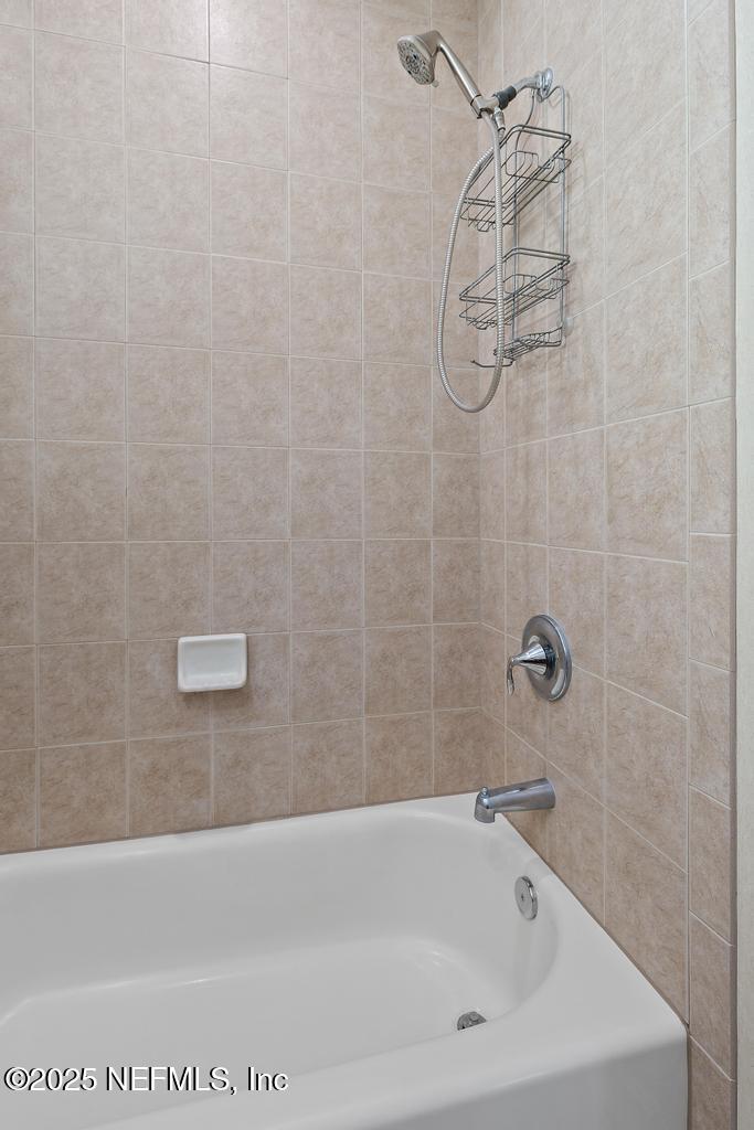 281 STERNWHEEL Drive, St. Johns