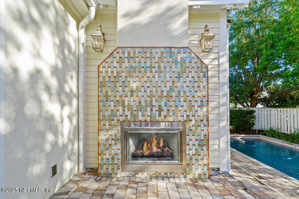 281 STERNWHEEL Drive, St. Johns