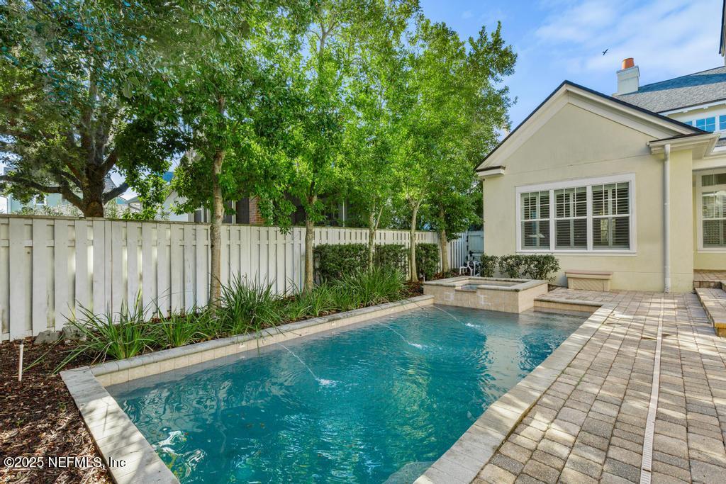 281 STERNWHEEL Drive, St. Johns