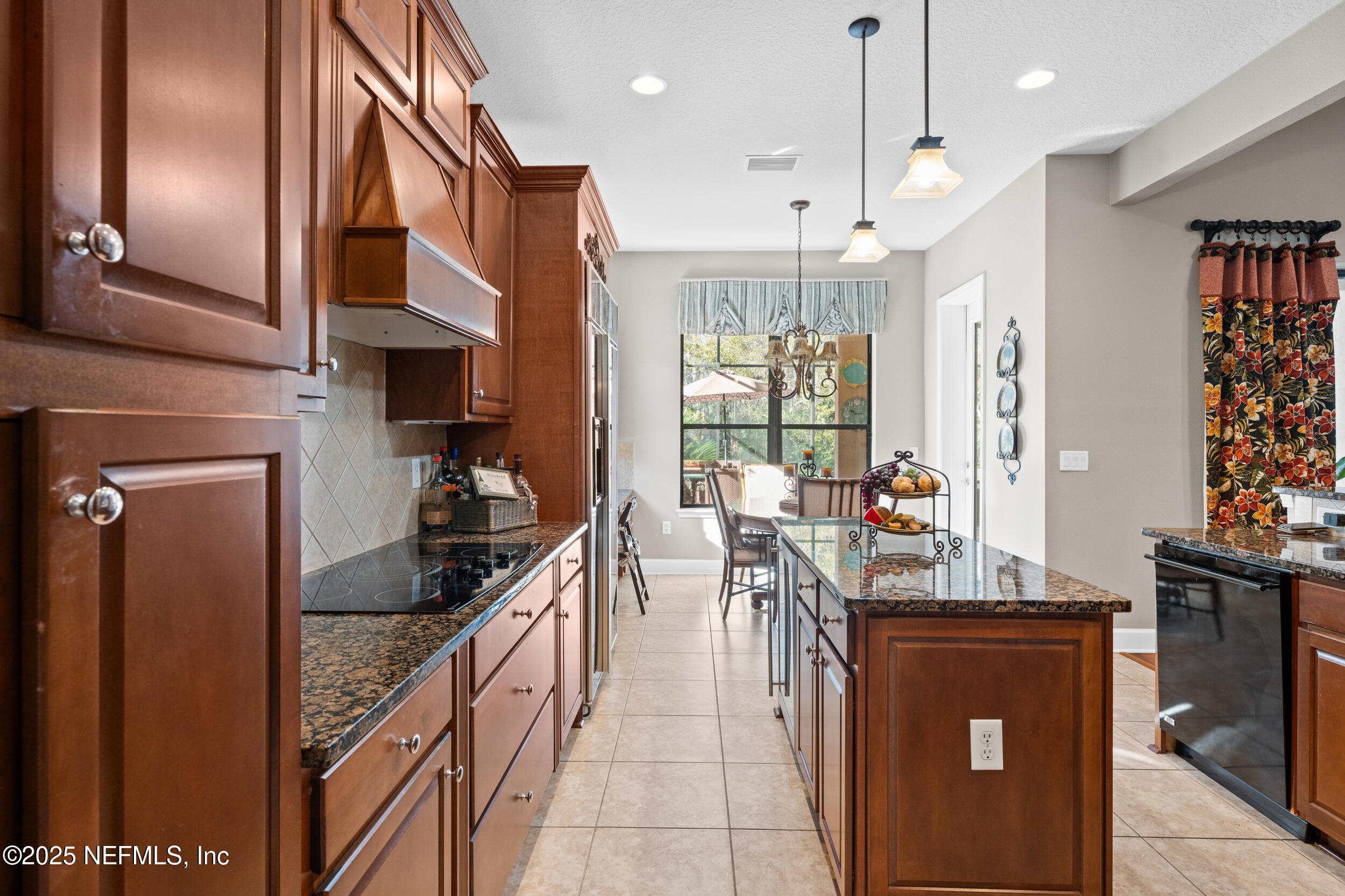 101 THICKET CREEK Trail