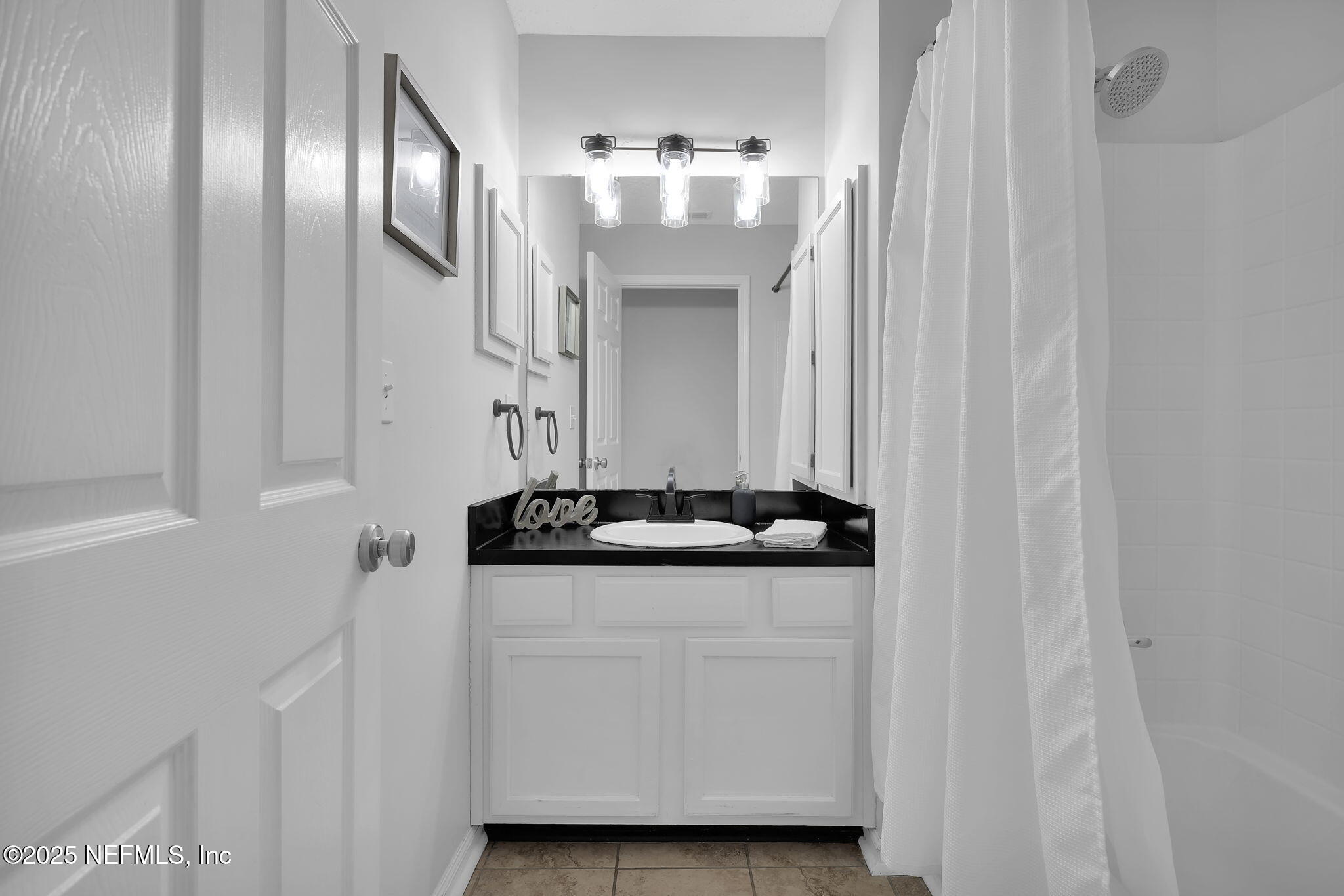 12046 LONDON LAKE Drive W