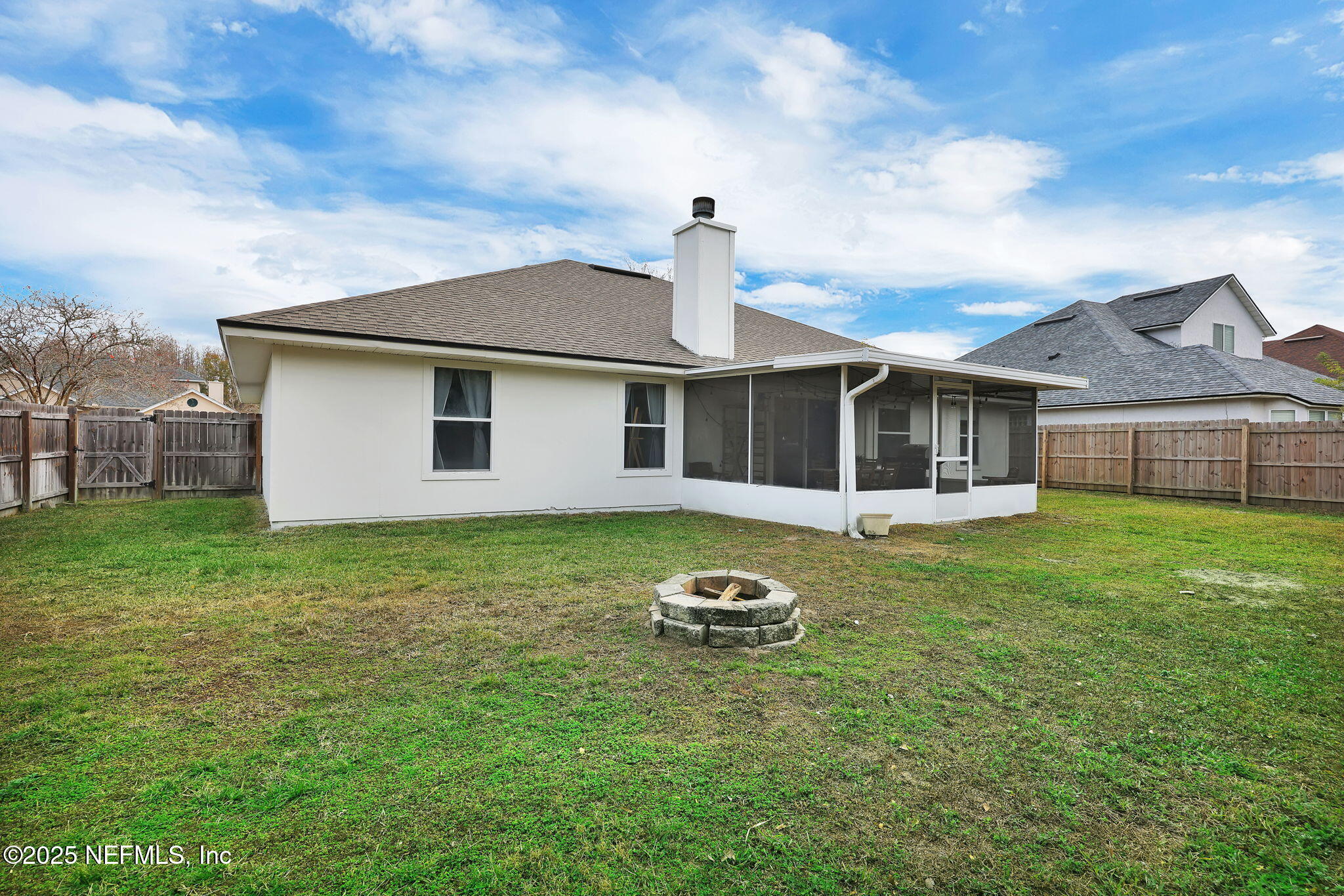 12046 LONDON LAKE Drive W