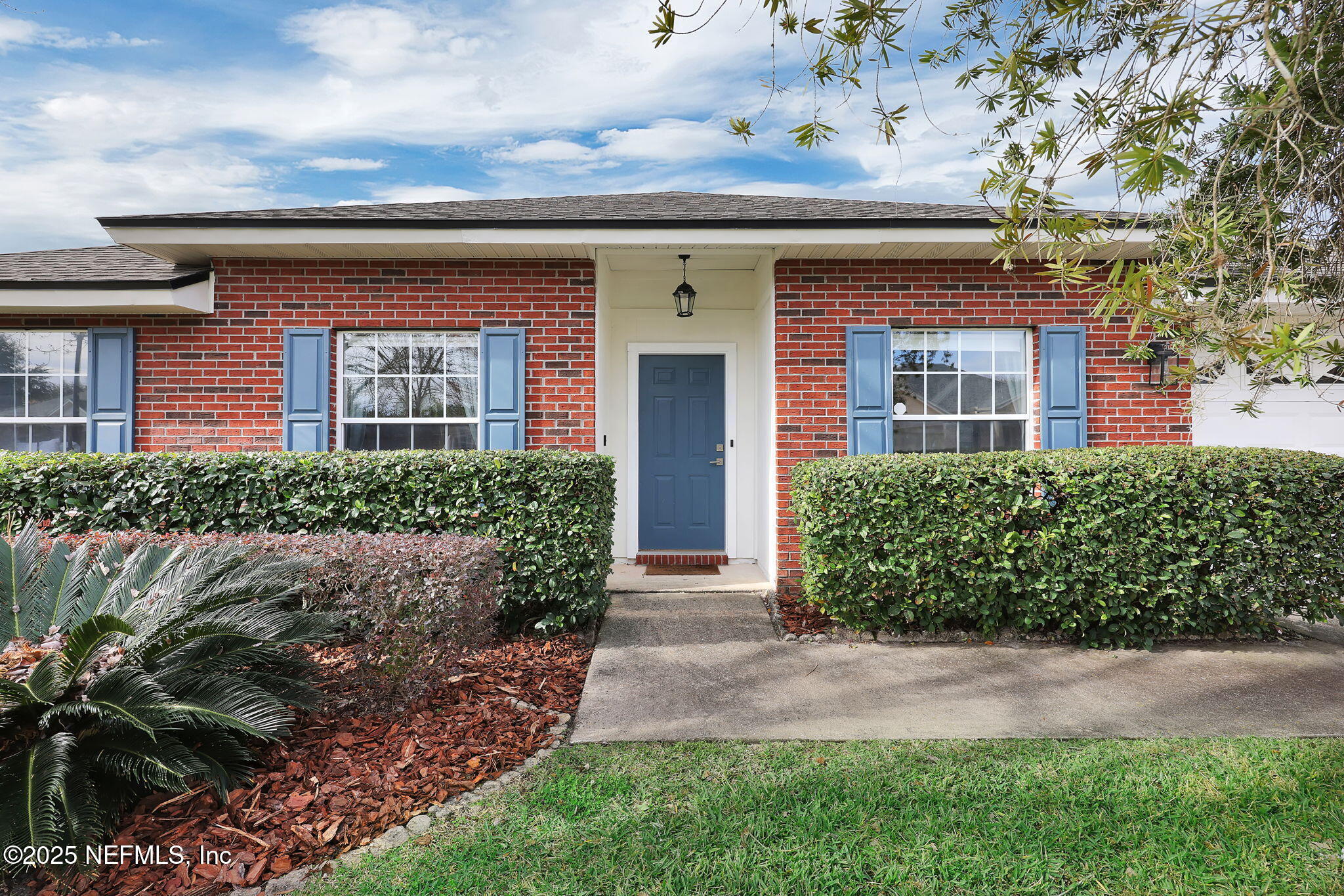 12046 LONDON LAKE Drive W