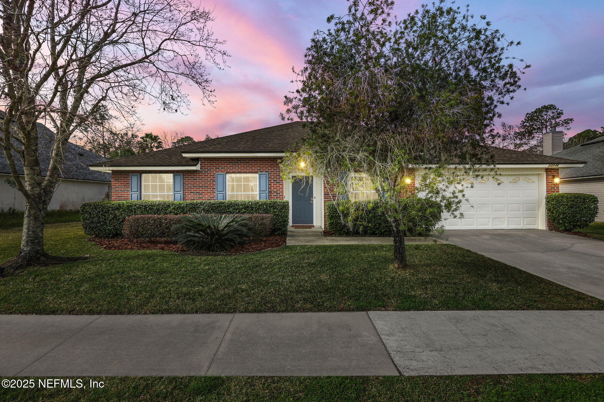 12046 LONDON LAKE Drive W