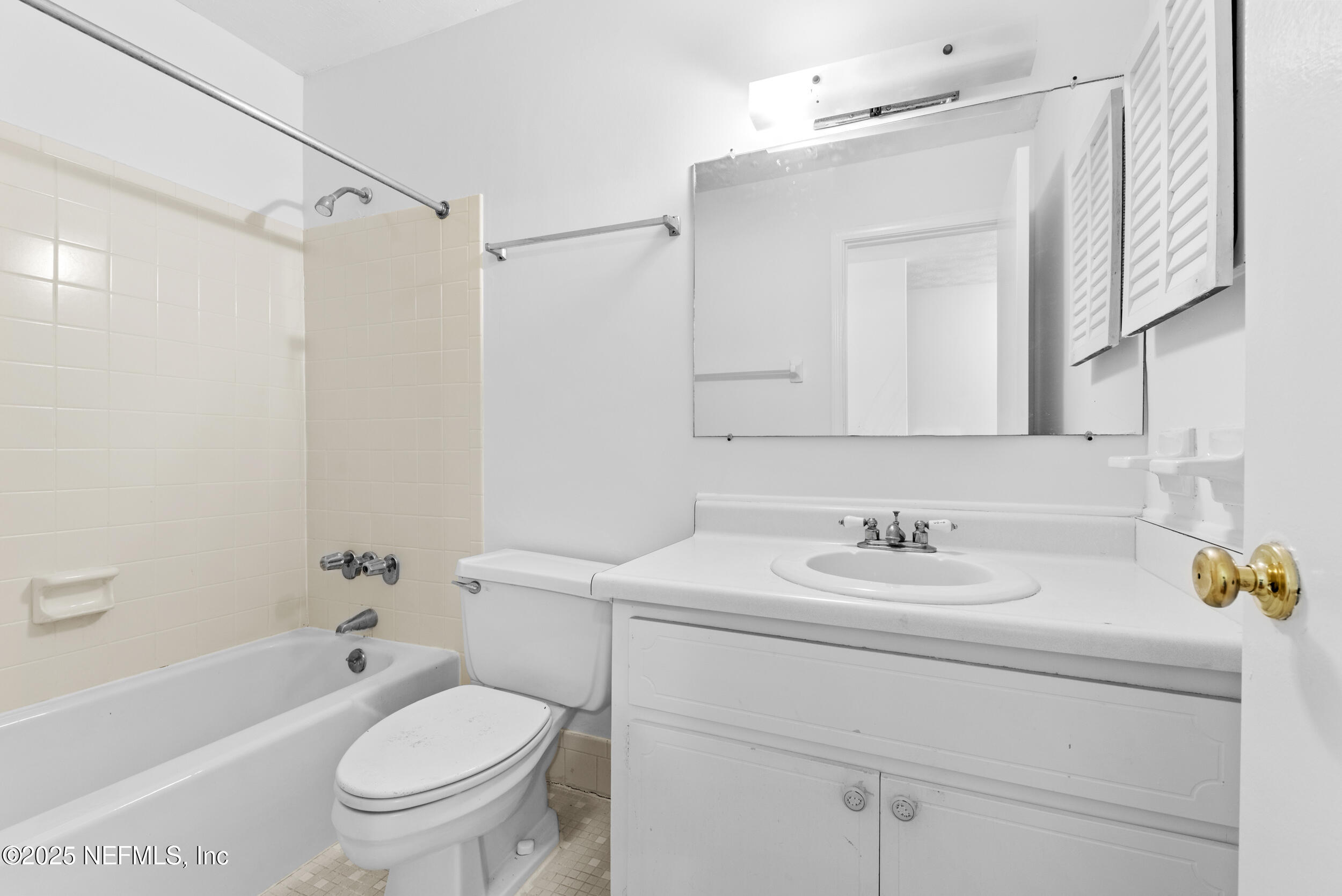 5201 ATLANTIC Boulevard, 274