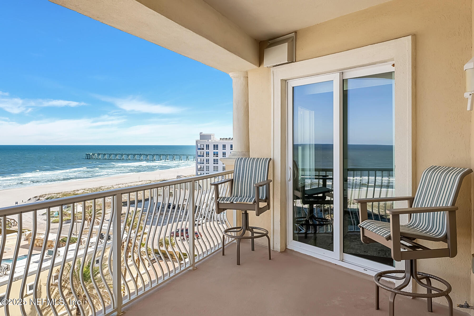 932 1ST Street N, 802