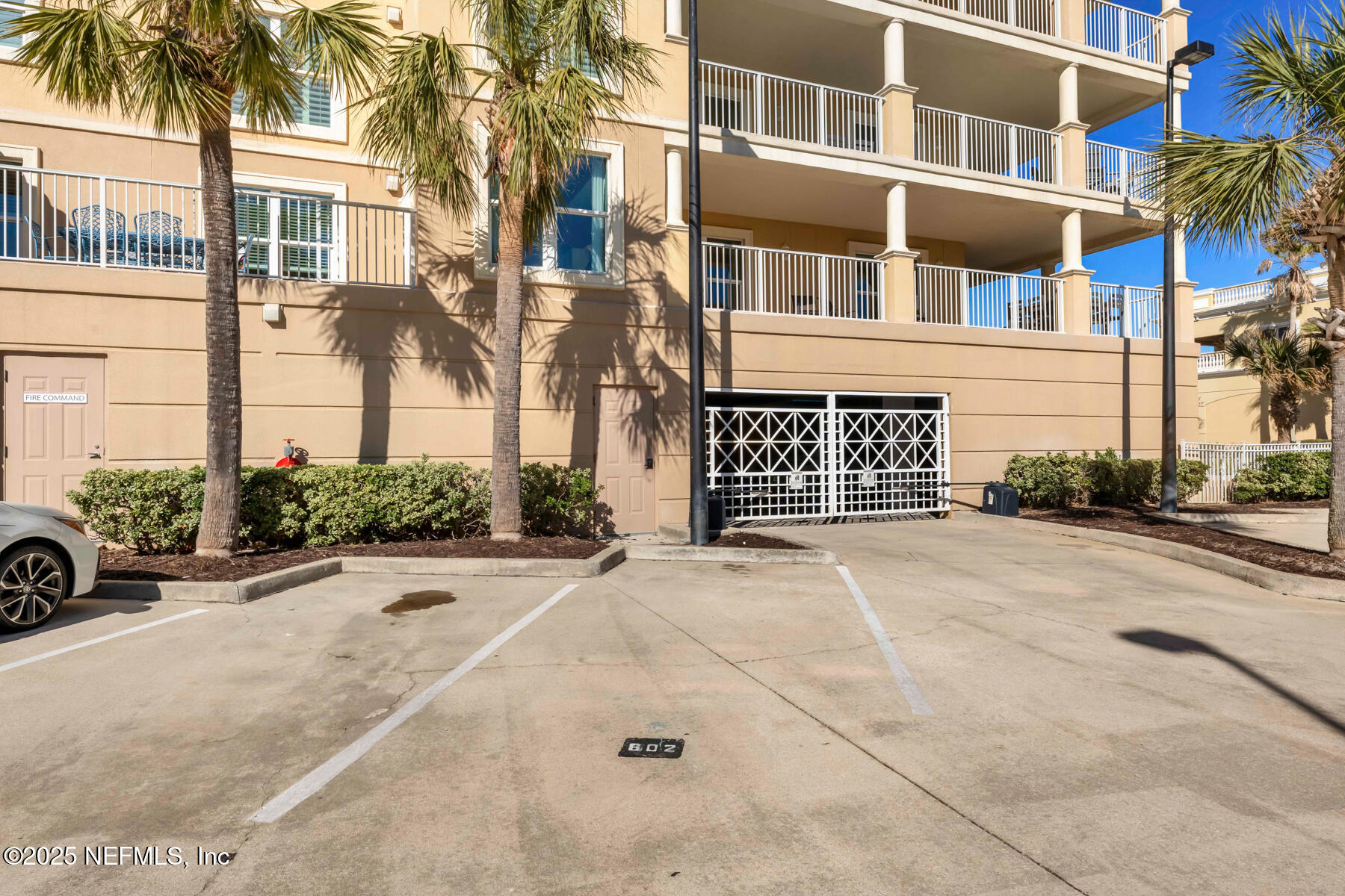 932 1ST Street N, 802