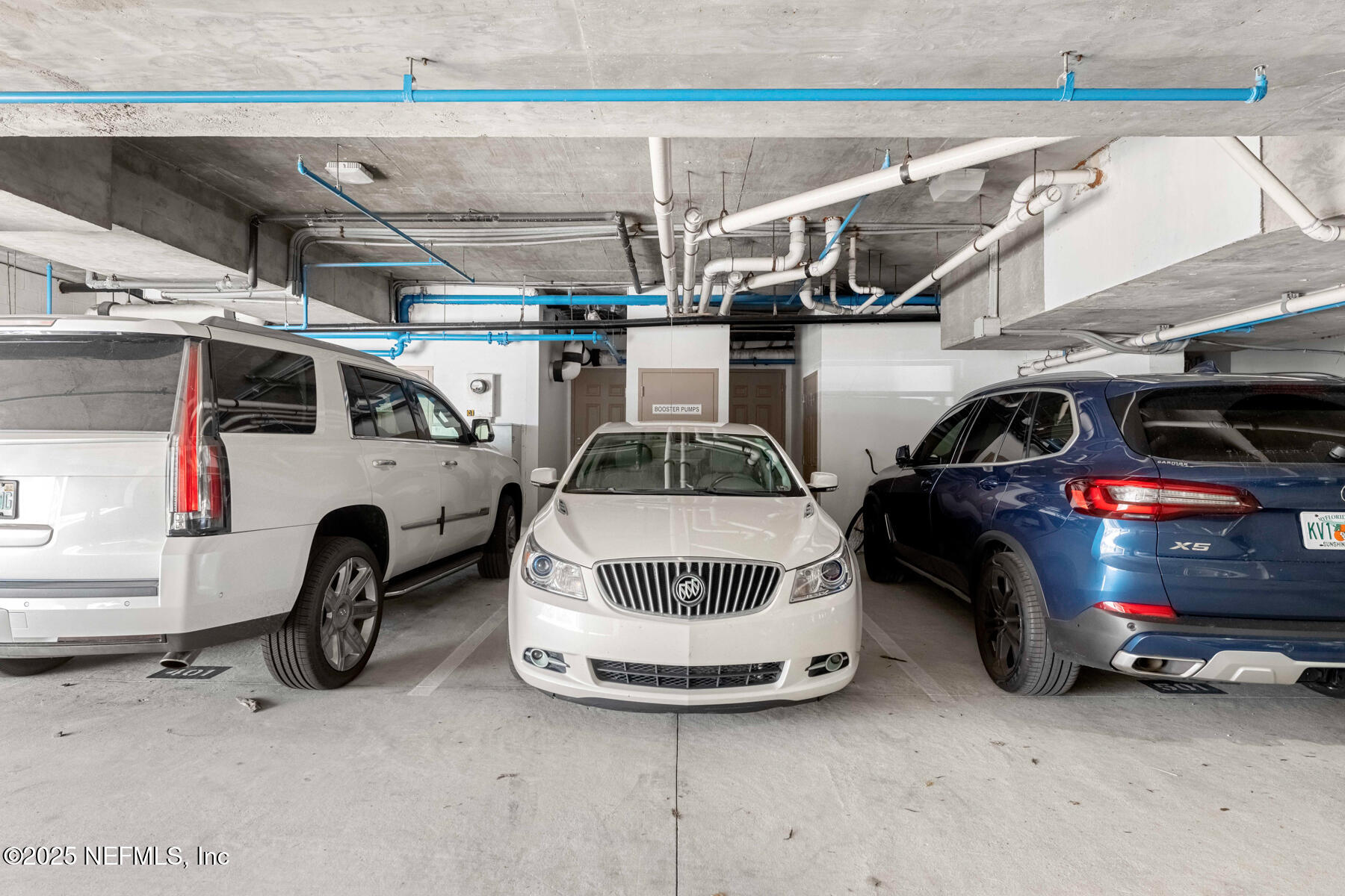 932 1ST Street N, 802