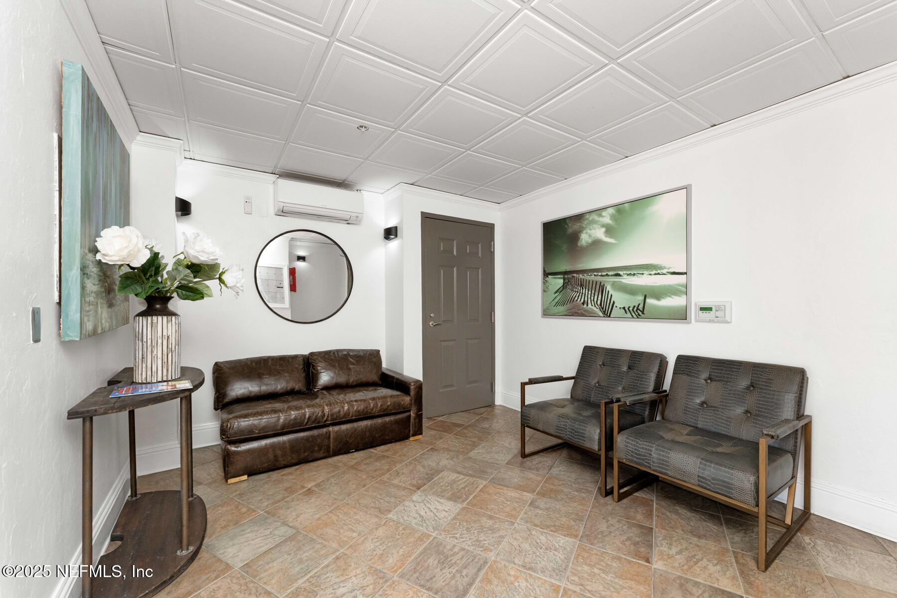 932 1ST Street N, 802