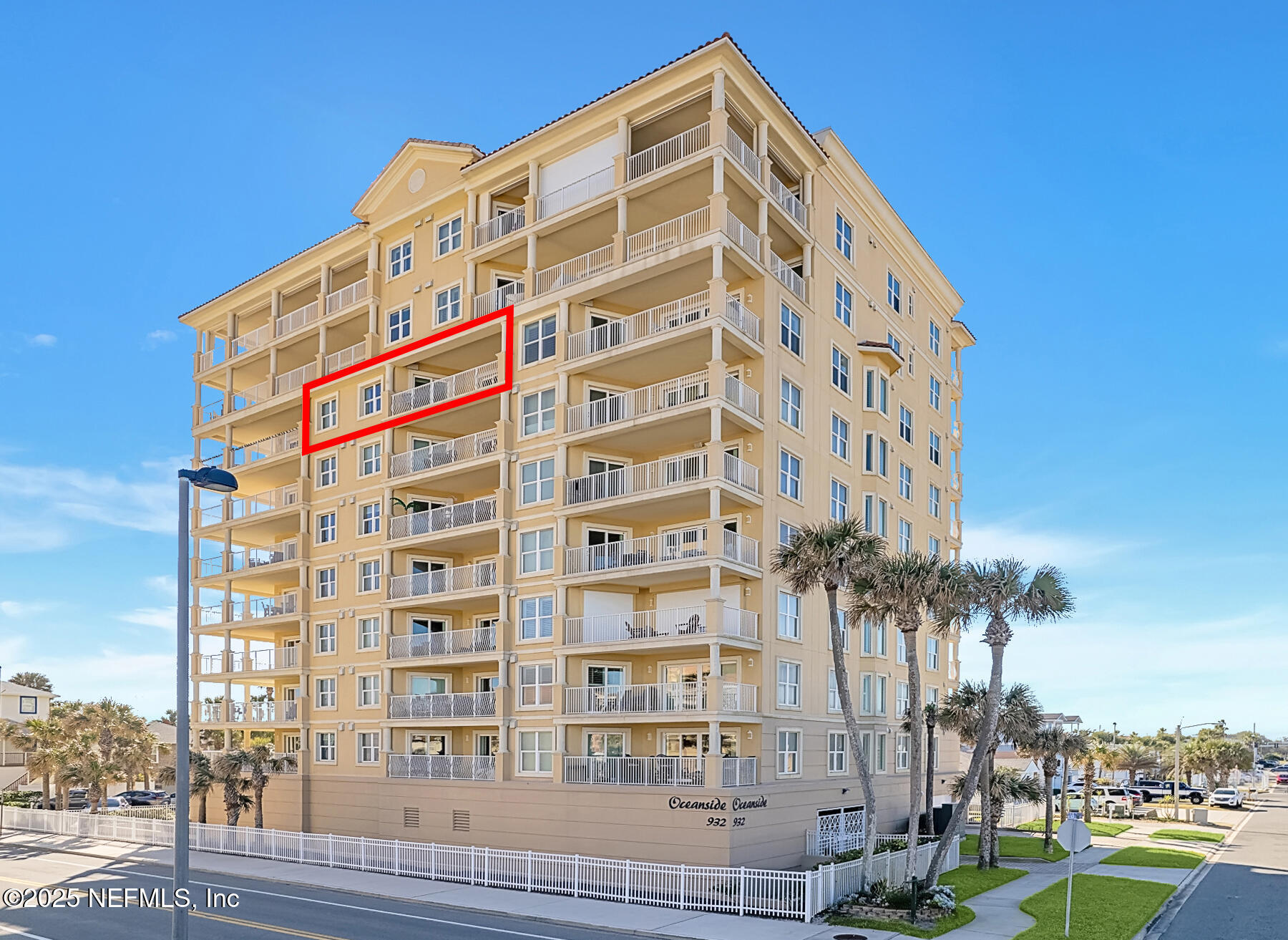 932 1ST Street N, 802