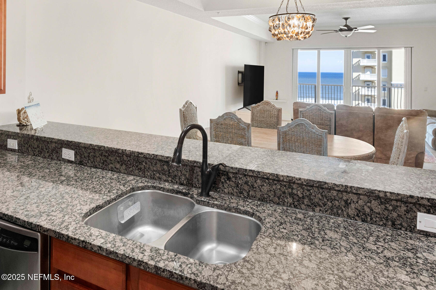 932 1ST Street N, 802