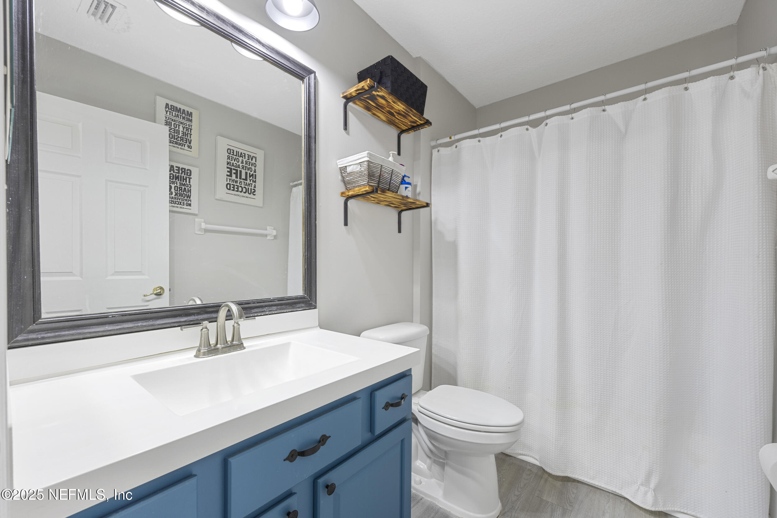 4149 LONICERA Loop
