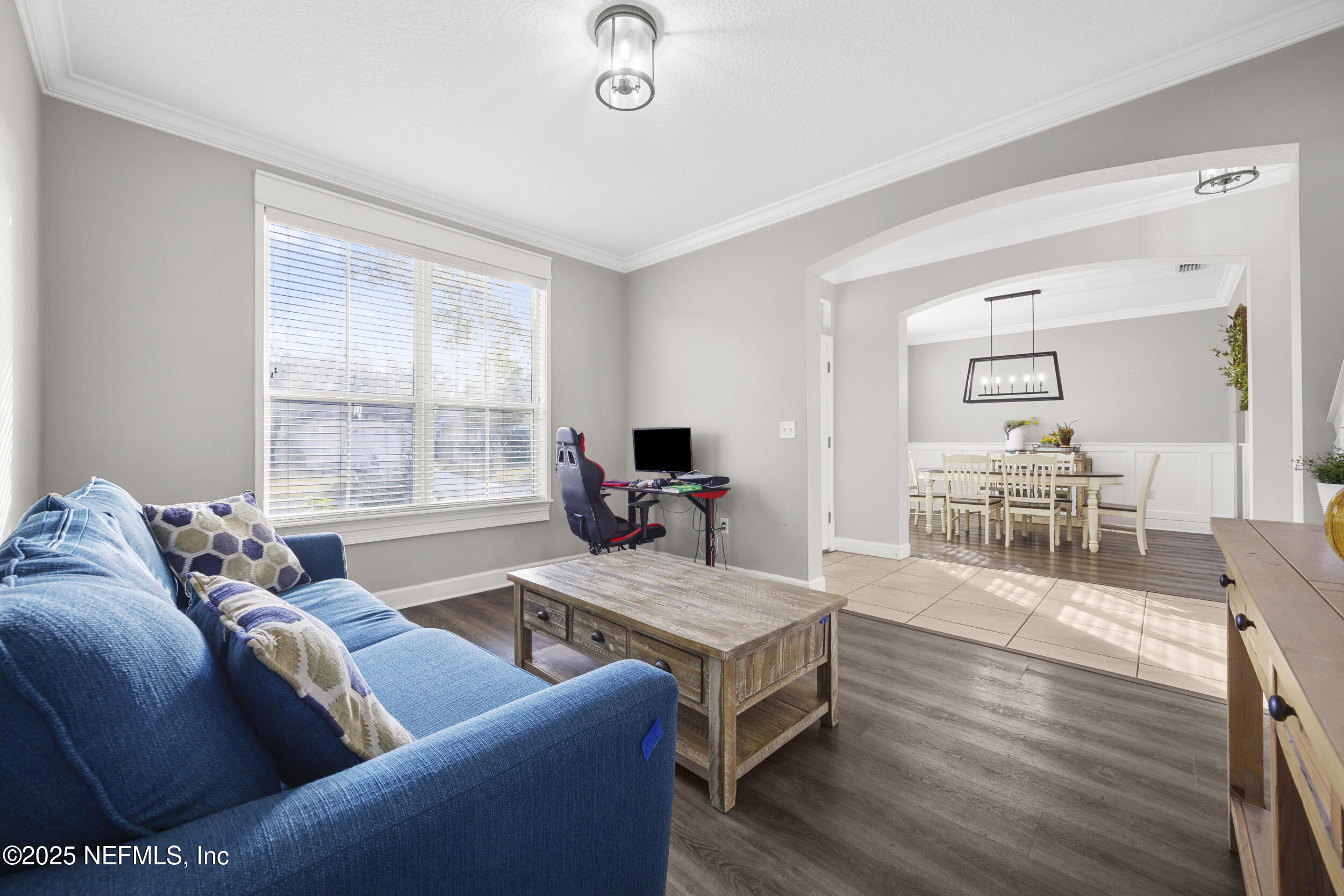 4149 LONICERA Loop