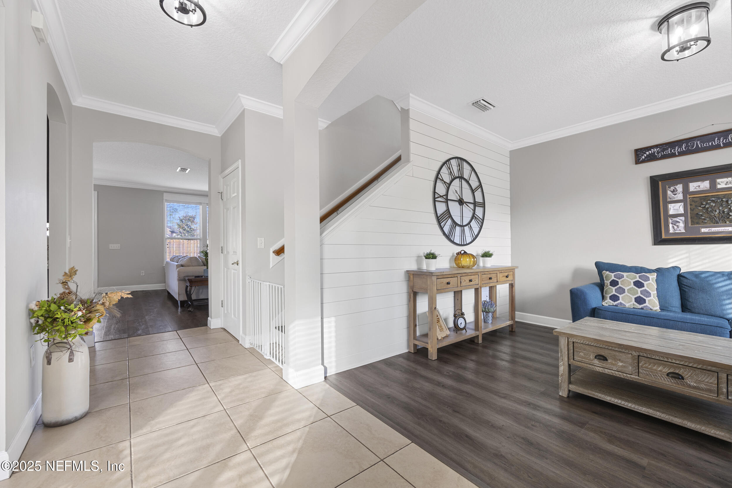 4149 LONICERA Loop