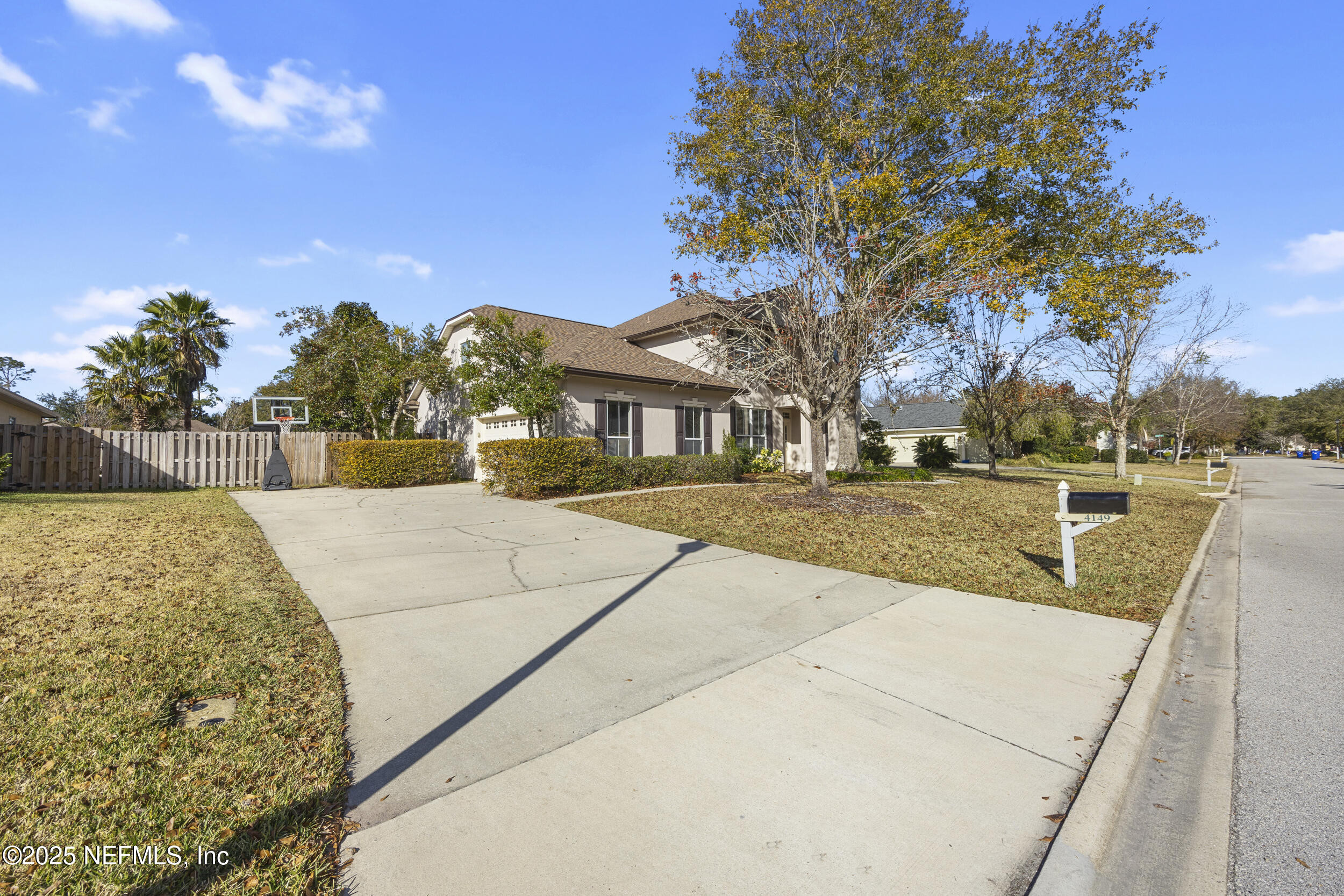 4149 LONICERA Loop
