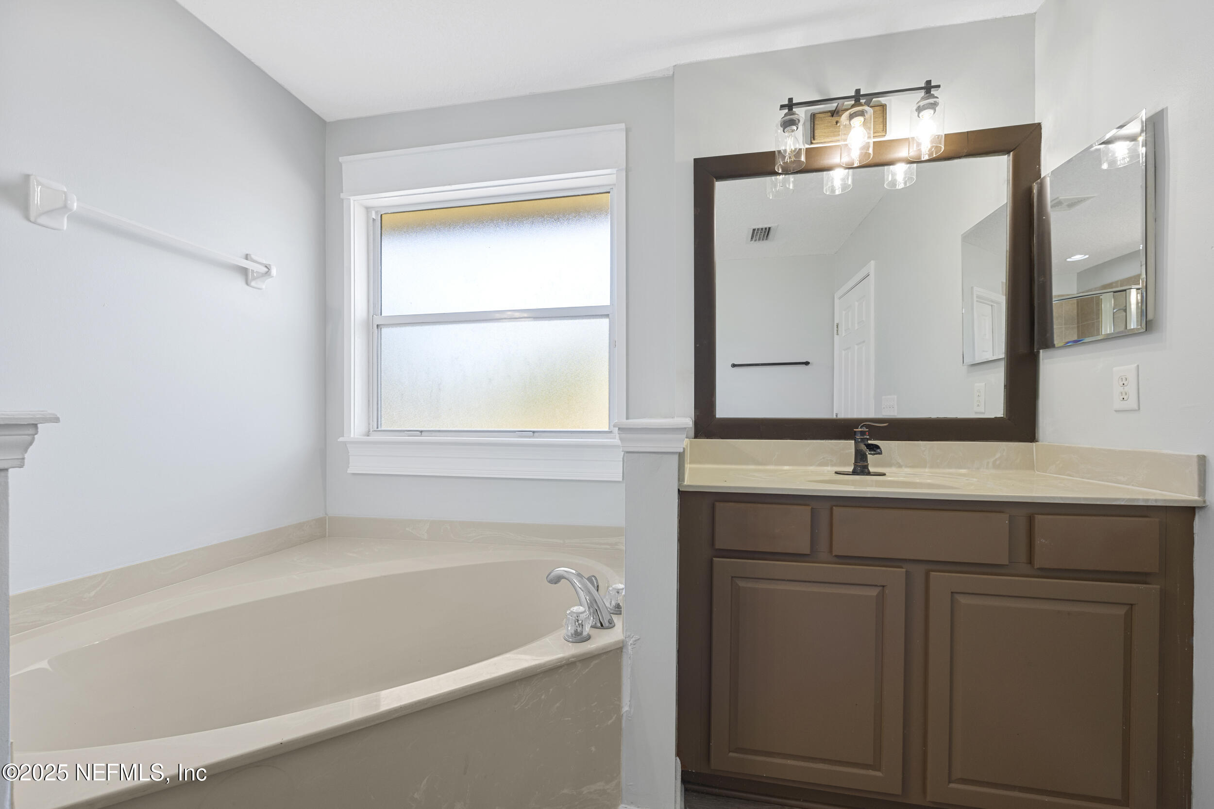 4149 LONICERA Loop