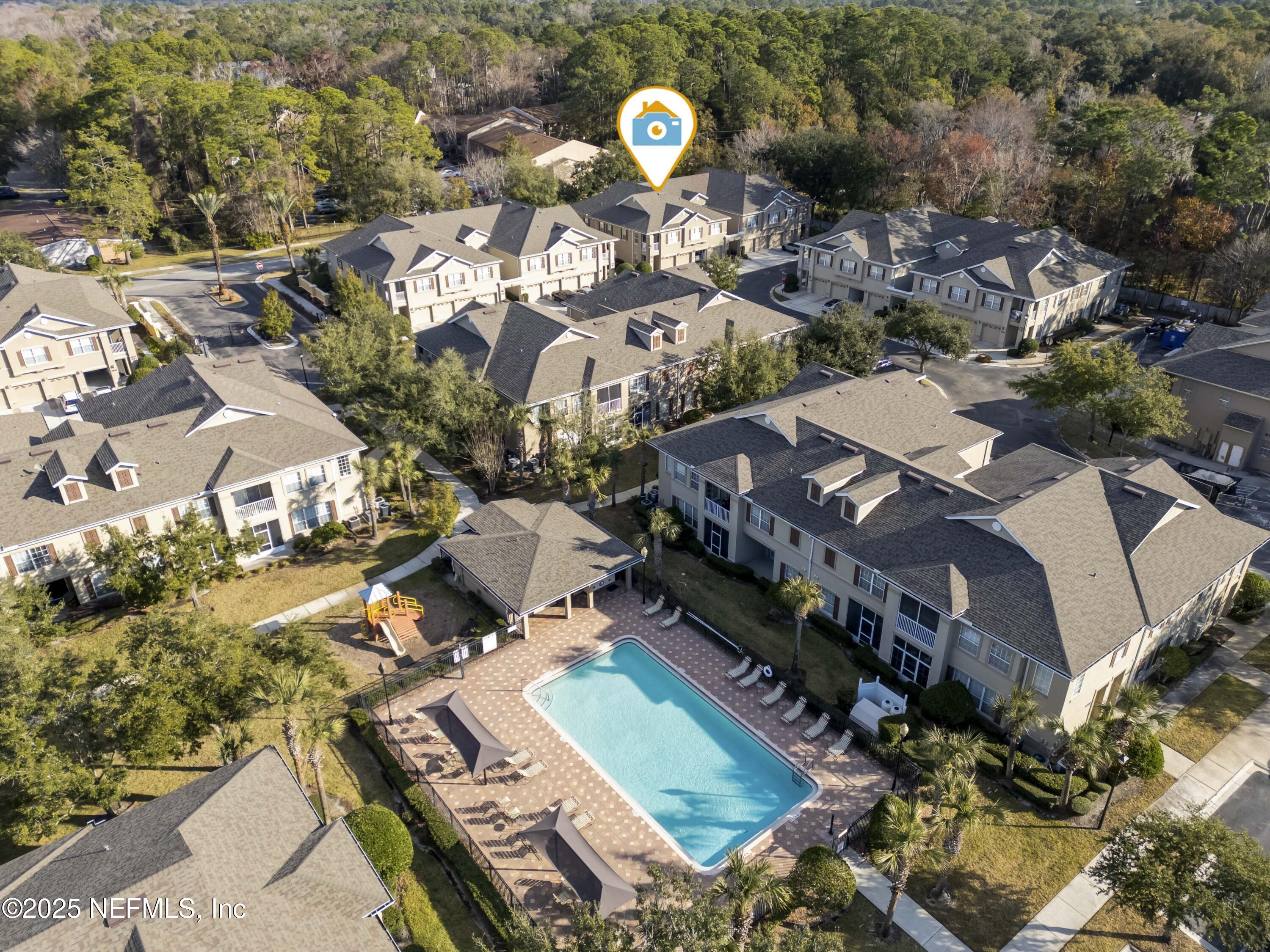 3911 SUMMER GROVE Way N