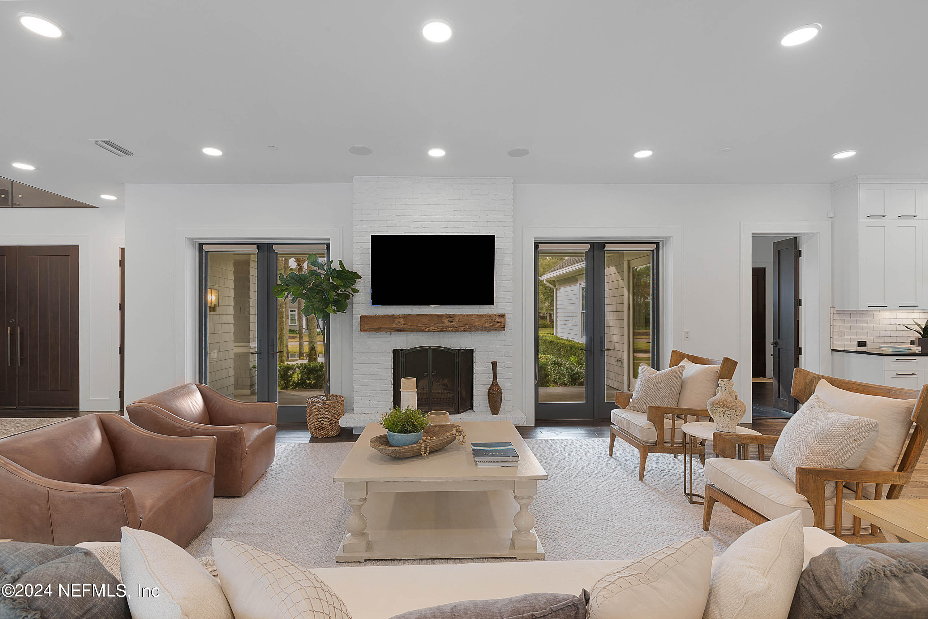 1215 SELVA MARINA Circle