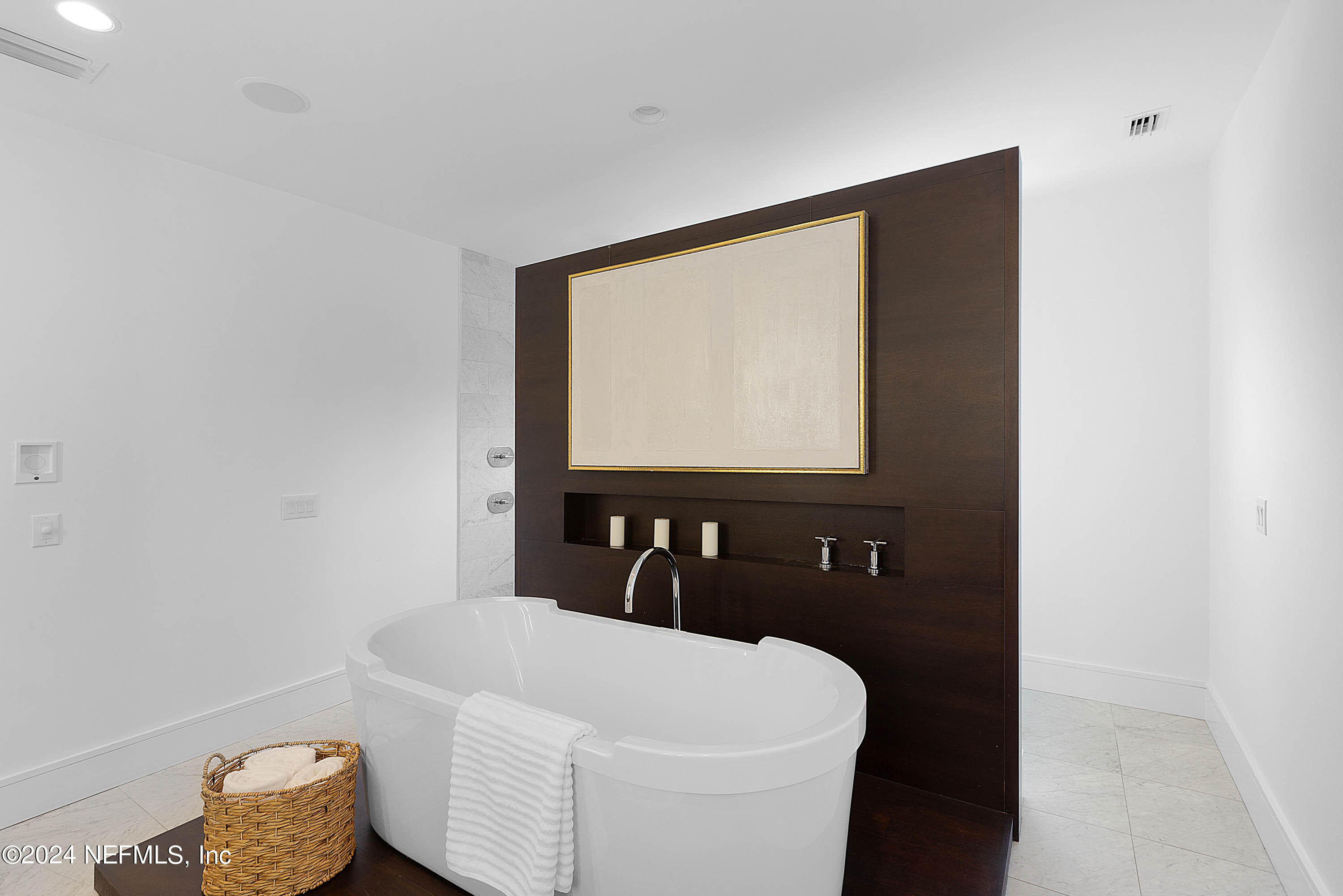 1215 SELVA MARINA Circle