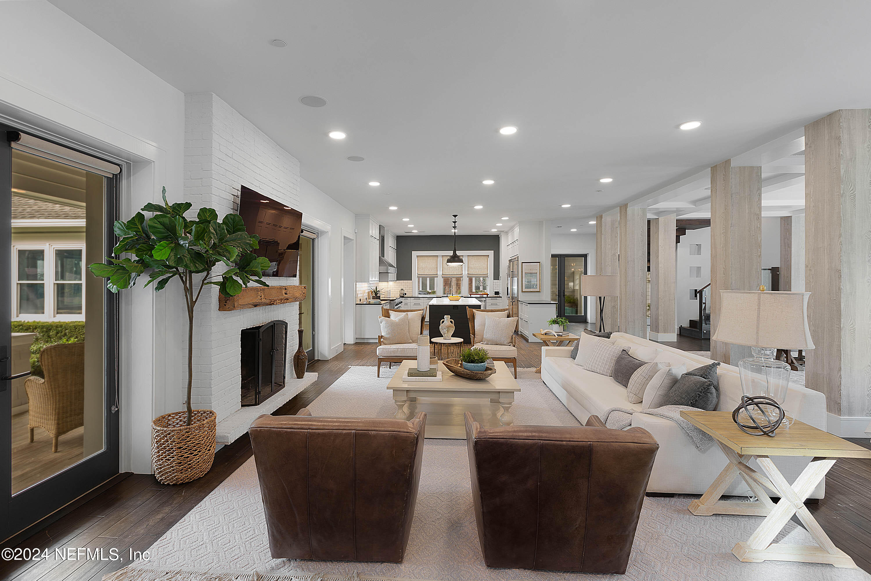 1215 SELVA MARINA Circle