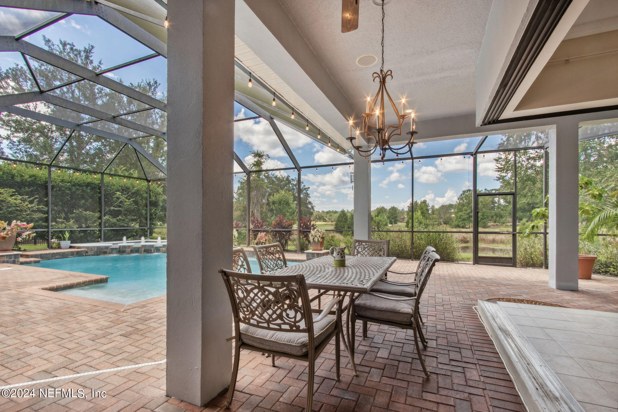 2091 CROWN Drive