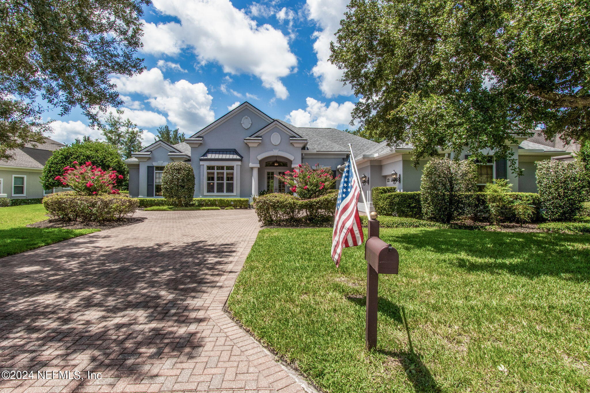 2091 CROWN Drive