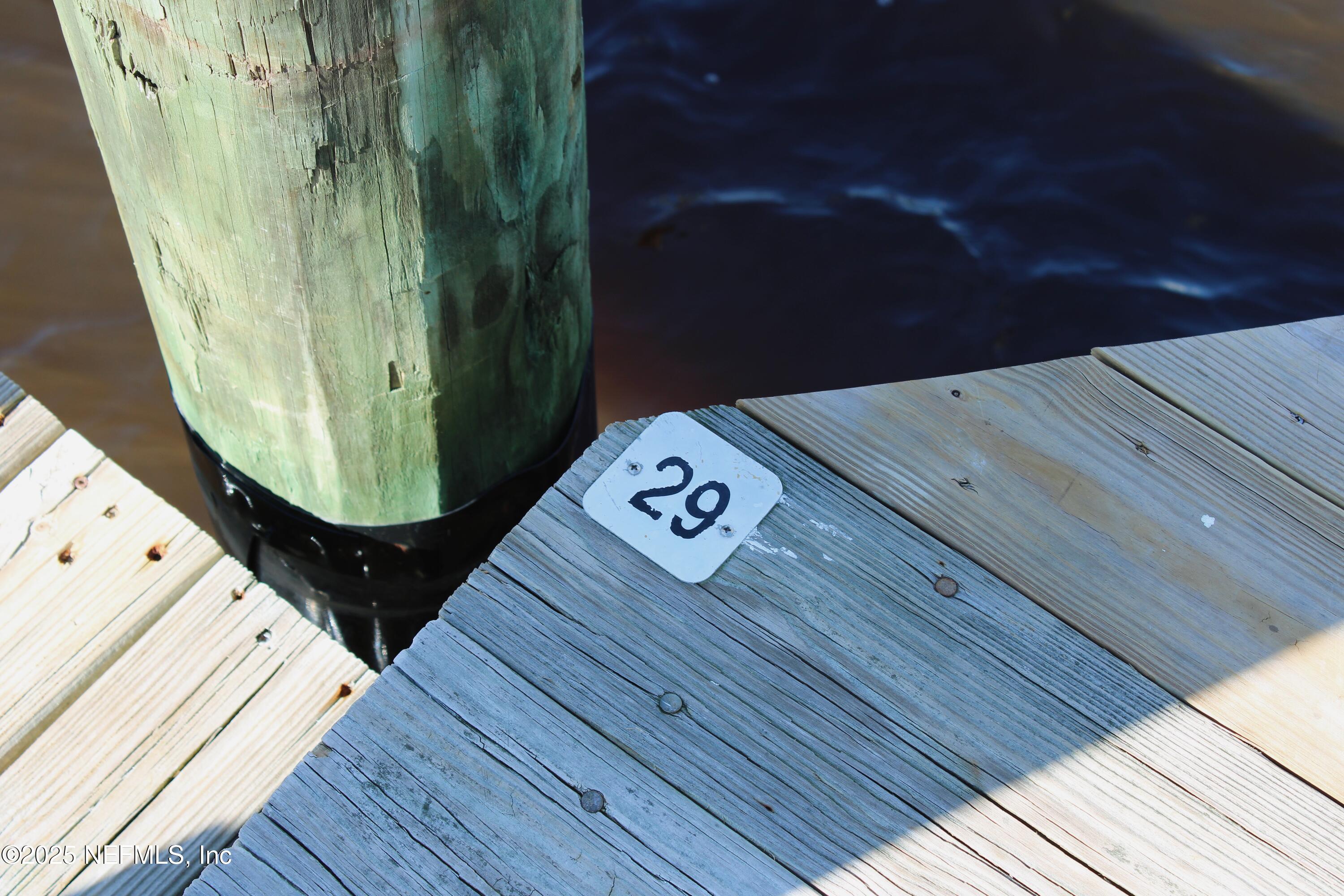 0 MARINERS POINT SLIP #29 Drive