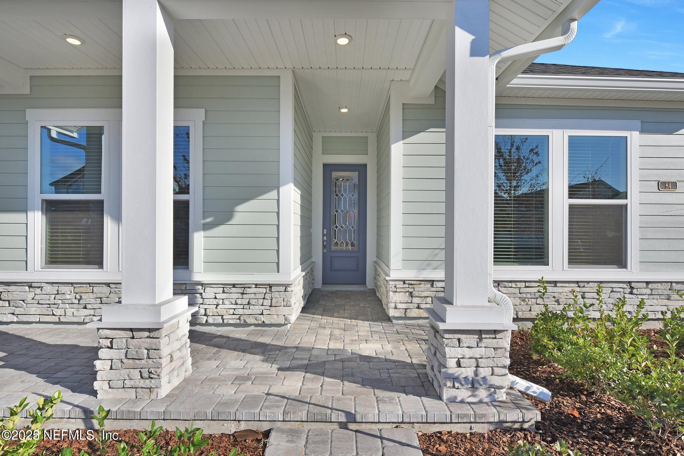 84 PARK CENTER Avenue