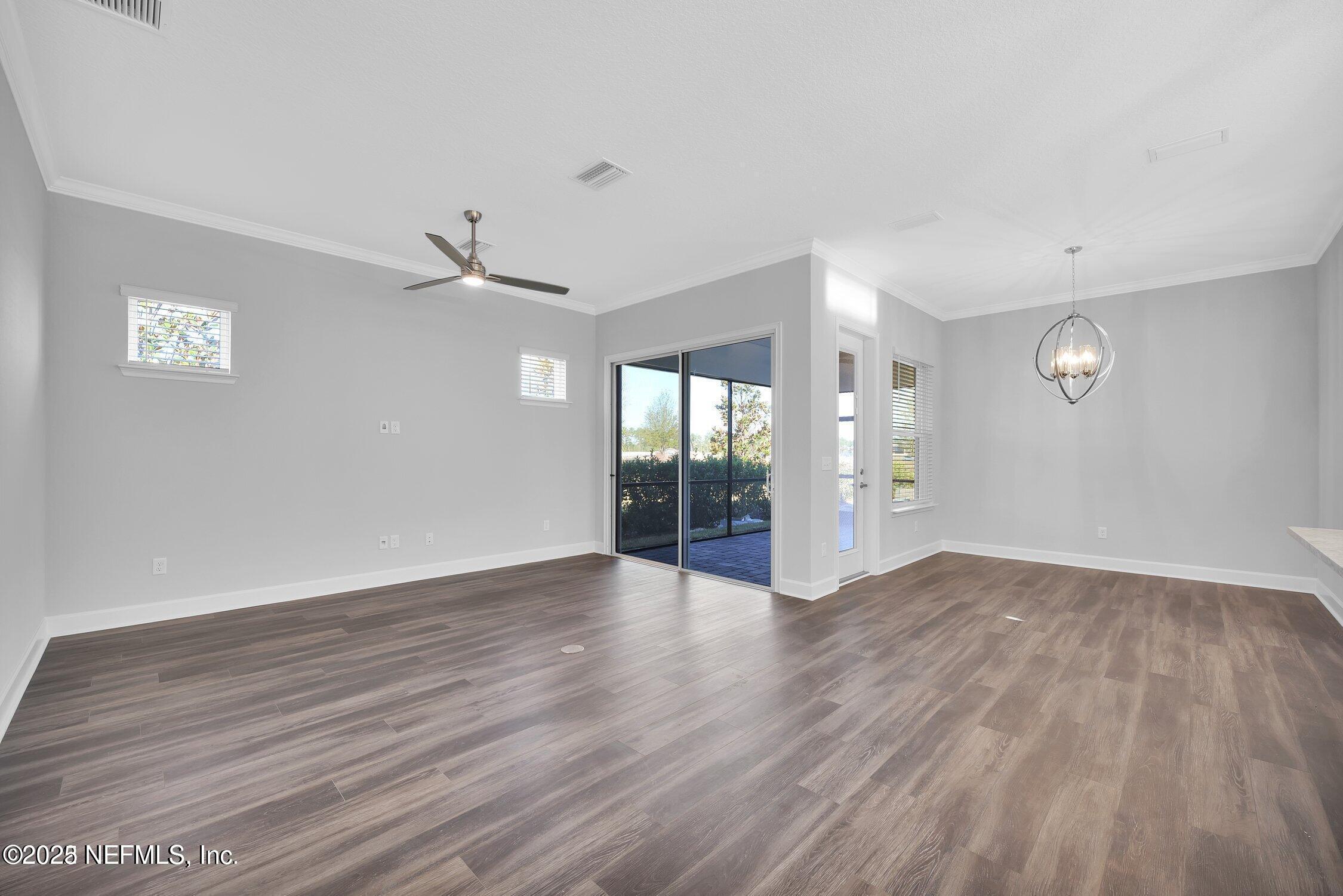 84 PARK CENTER Avenue