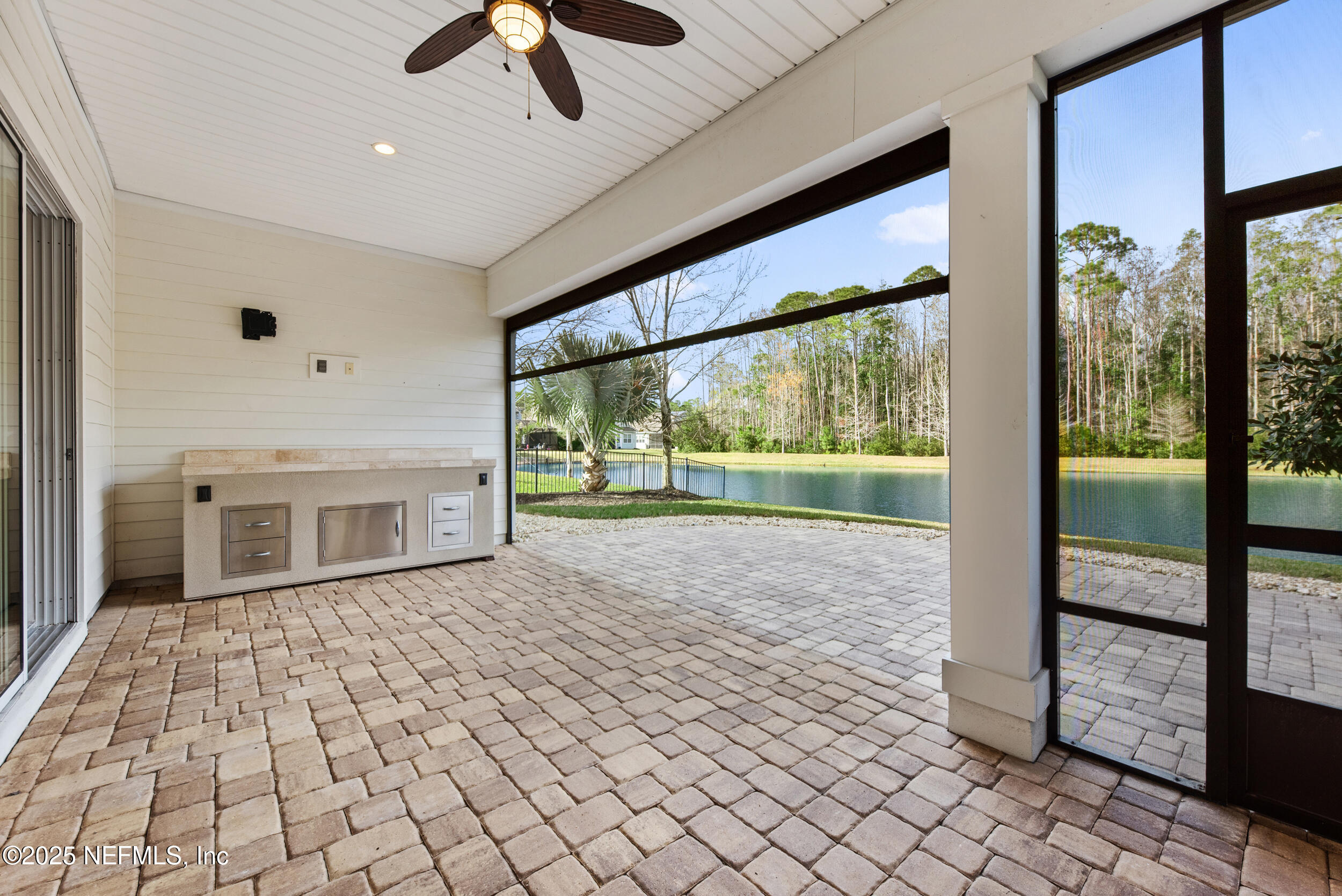 161 PALM ISLAND Way