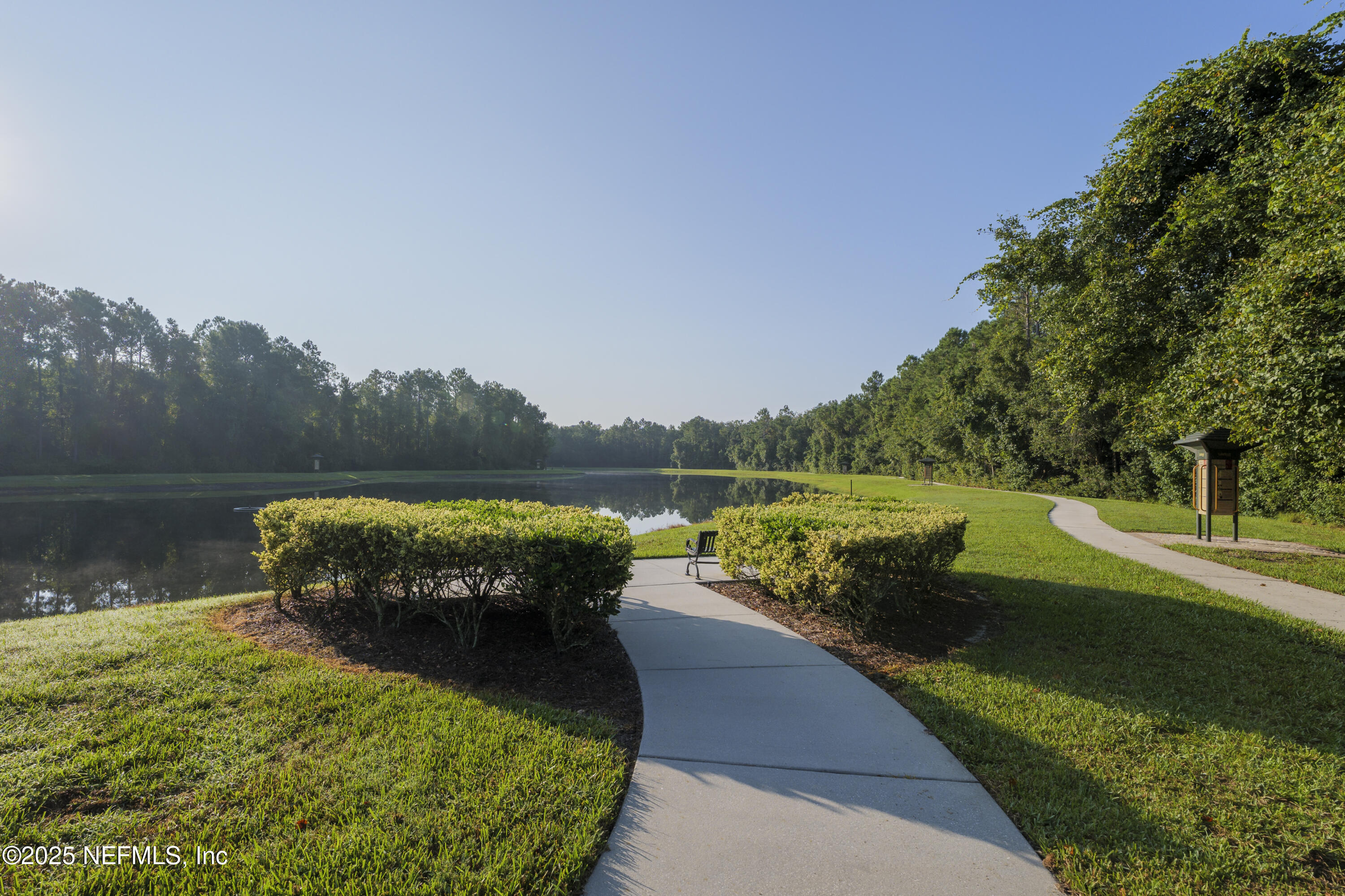 213 WOOD POND Loop