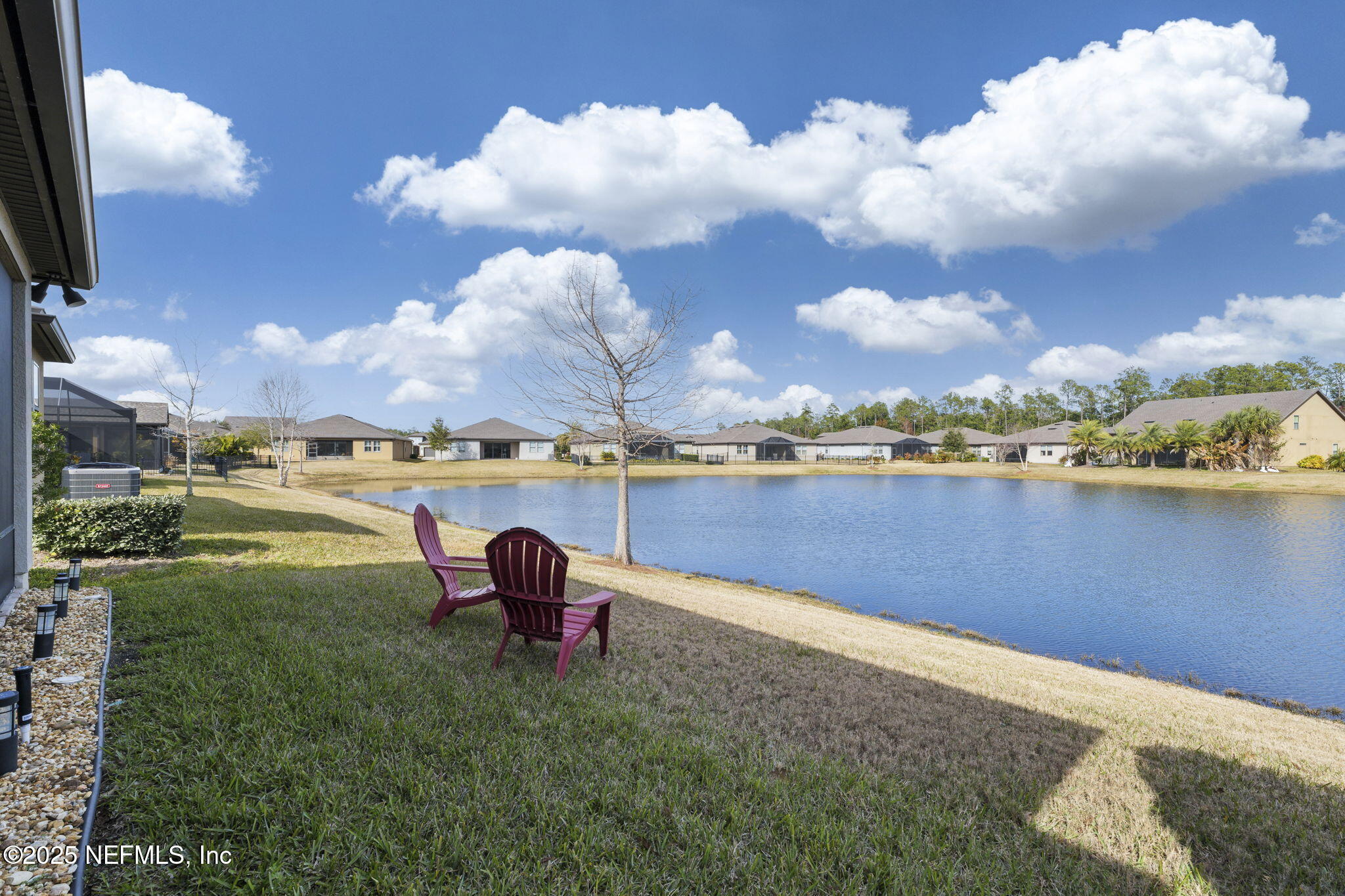 213 WOOD POND Loop