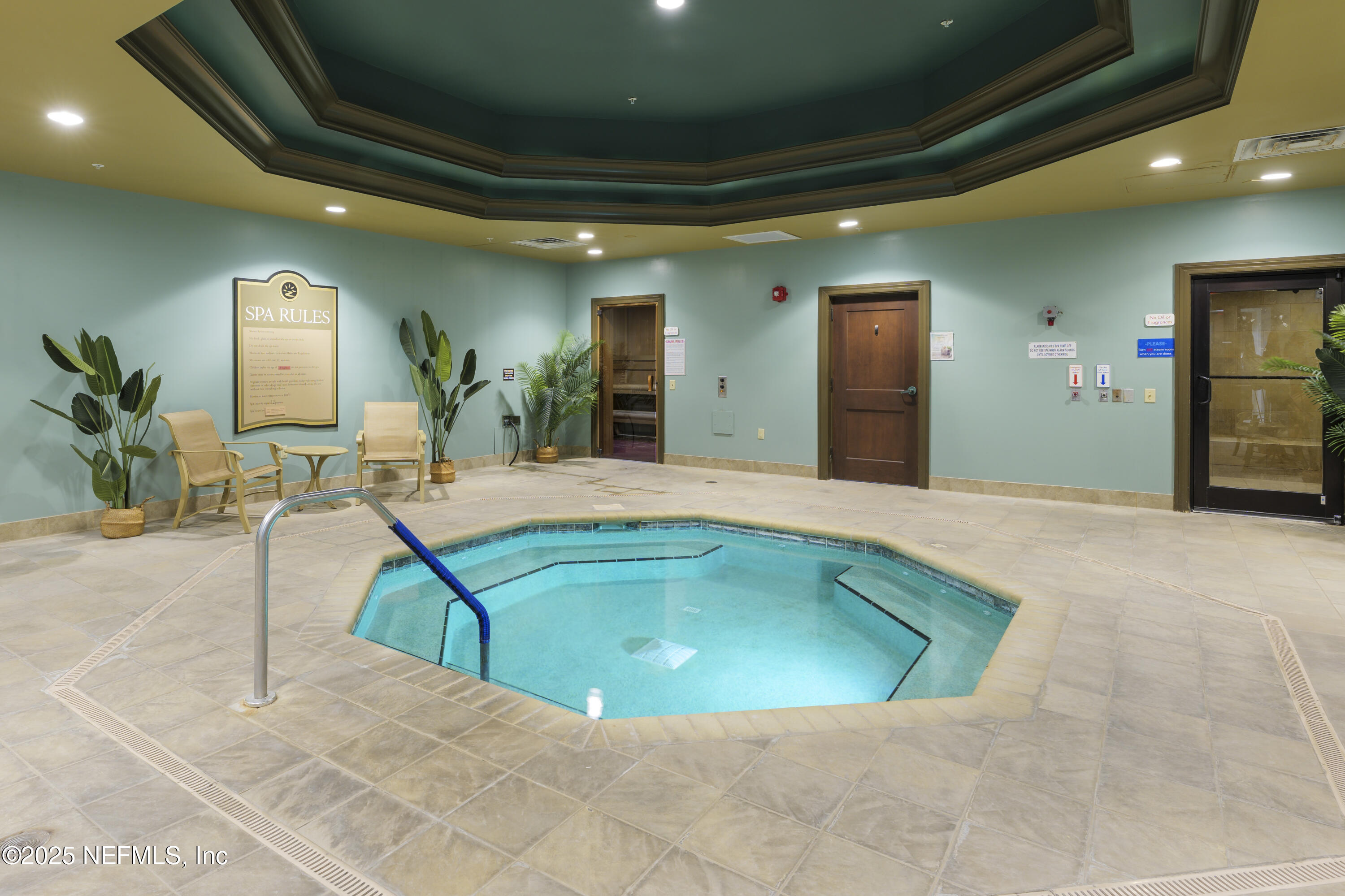 213 WOOD POND Loop