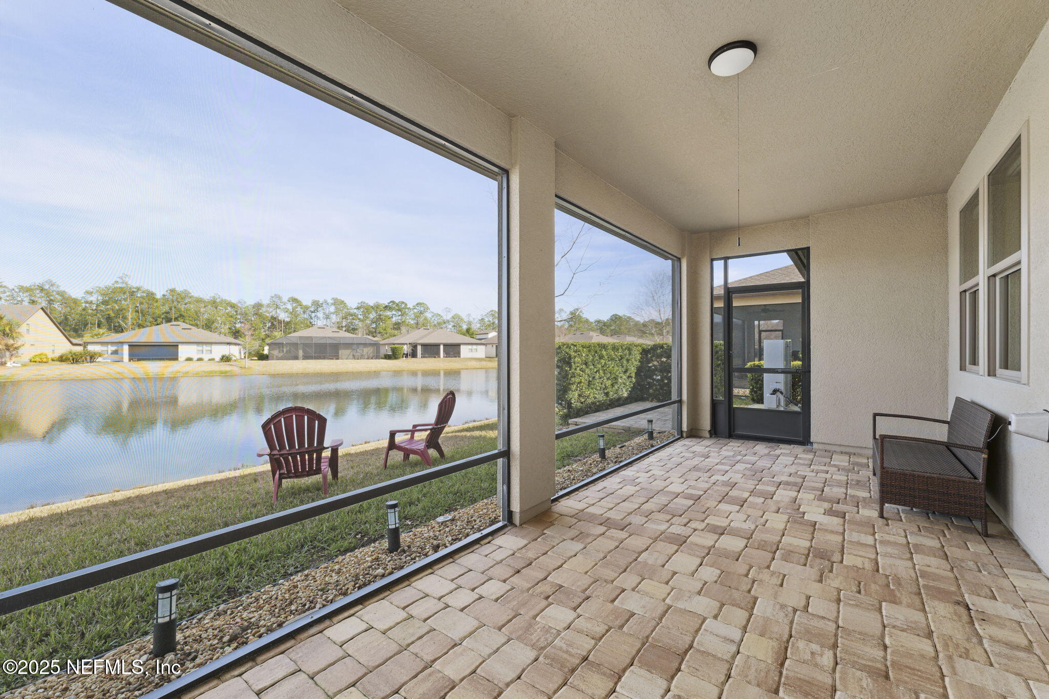 213 WOOD POND Loop