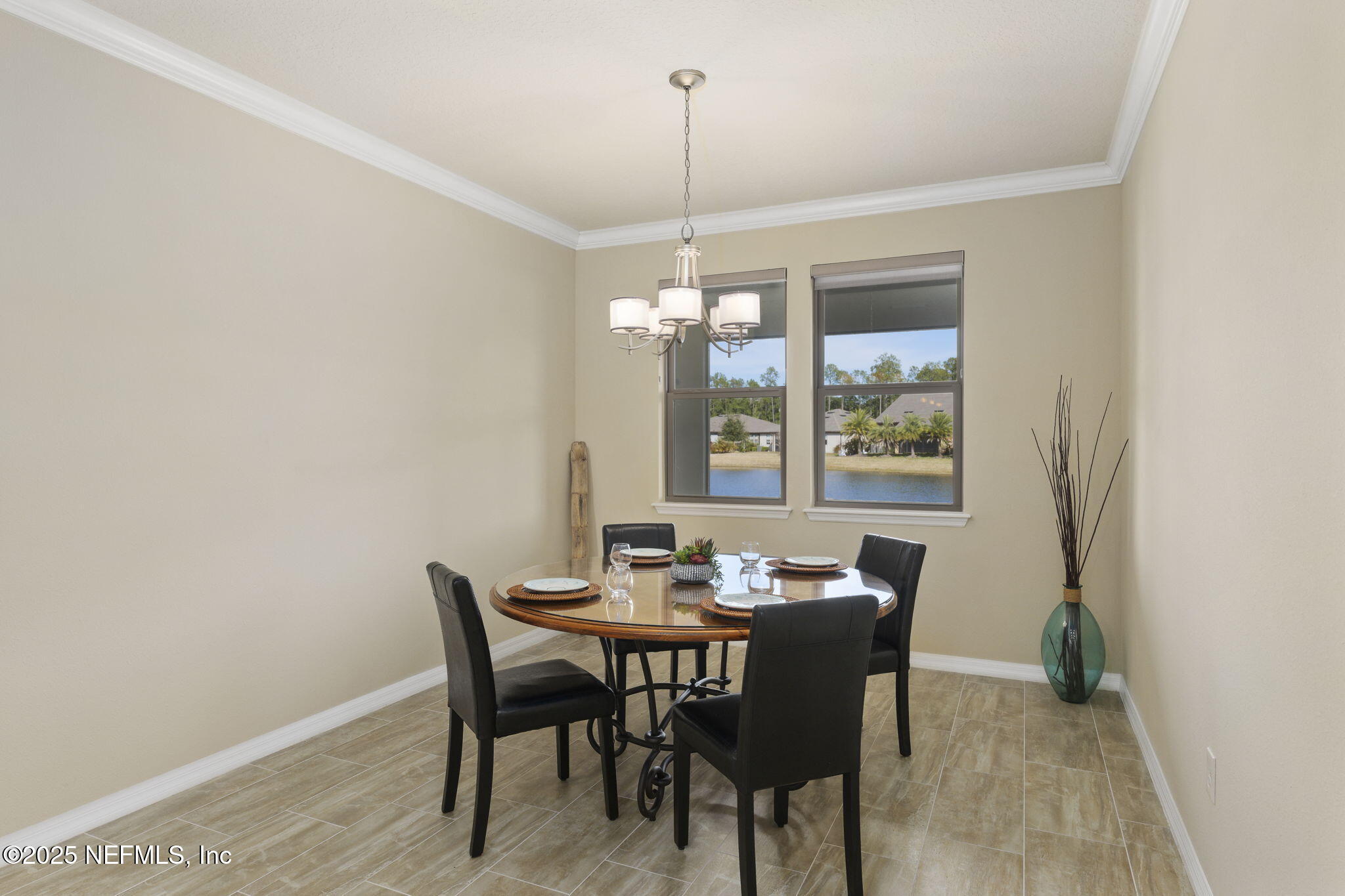 213 WOOD POND Loop