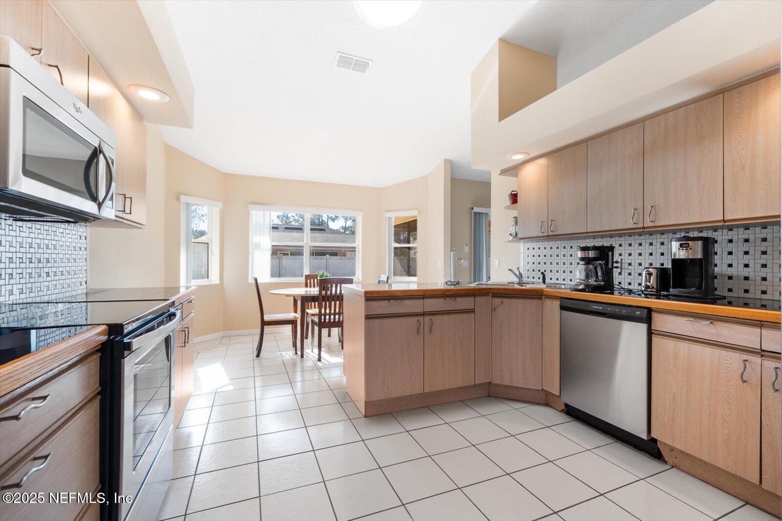 43 WELLSTONE Drive