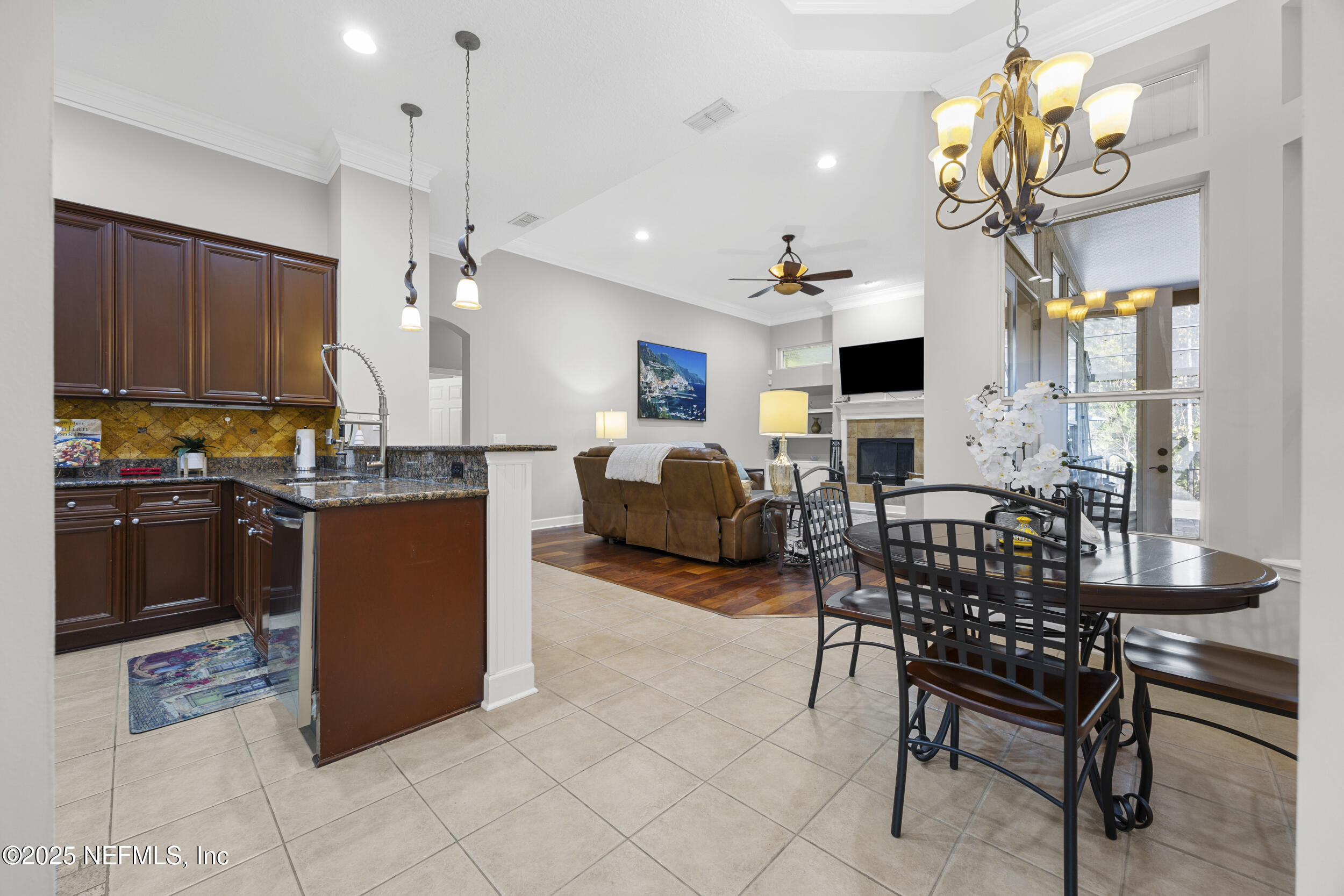 1240 N BURGANDY Trail