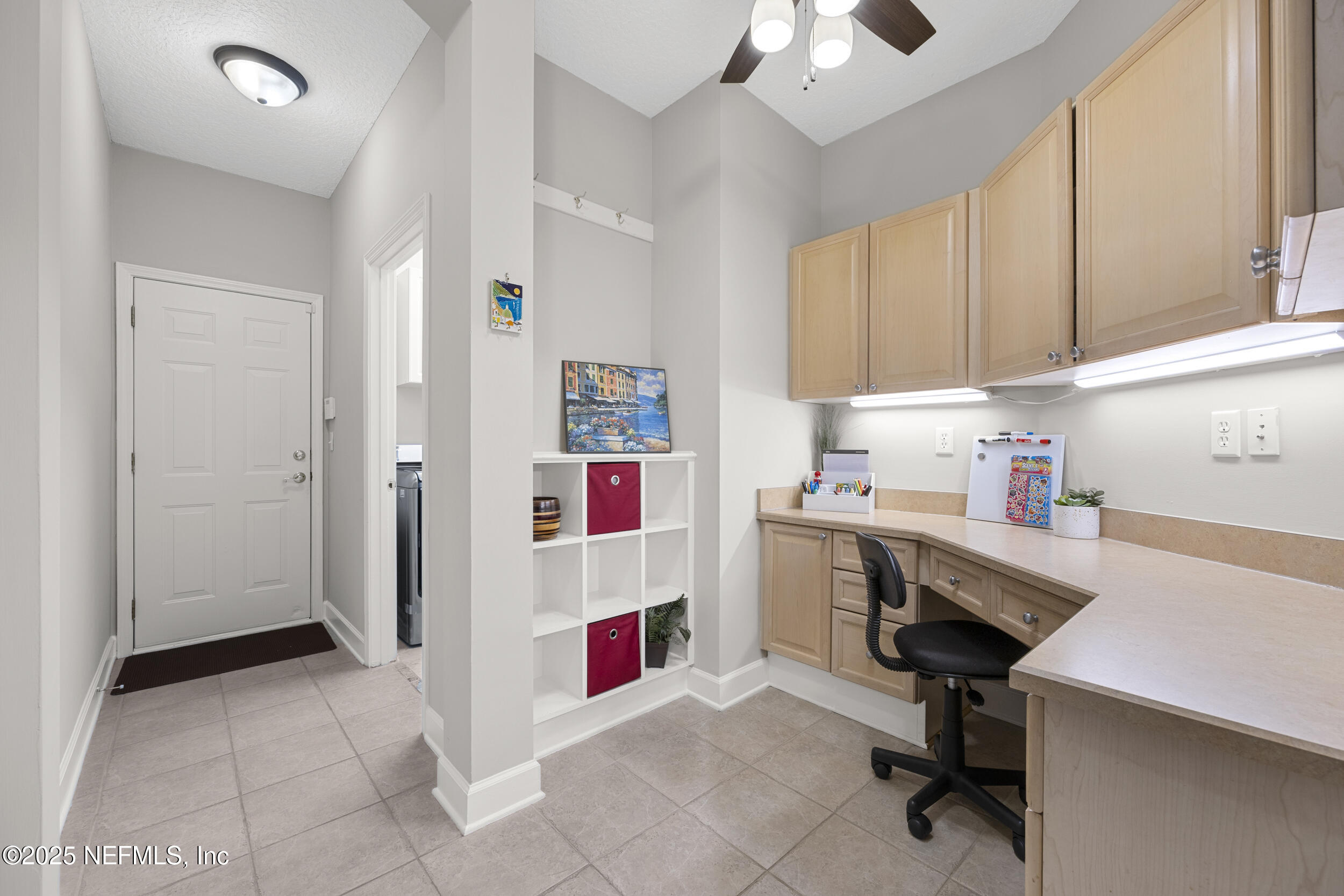 1240 N BURGANDY Trail