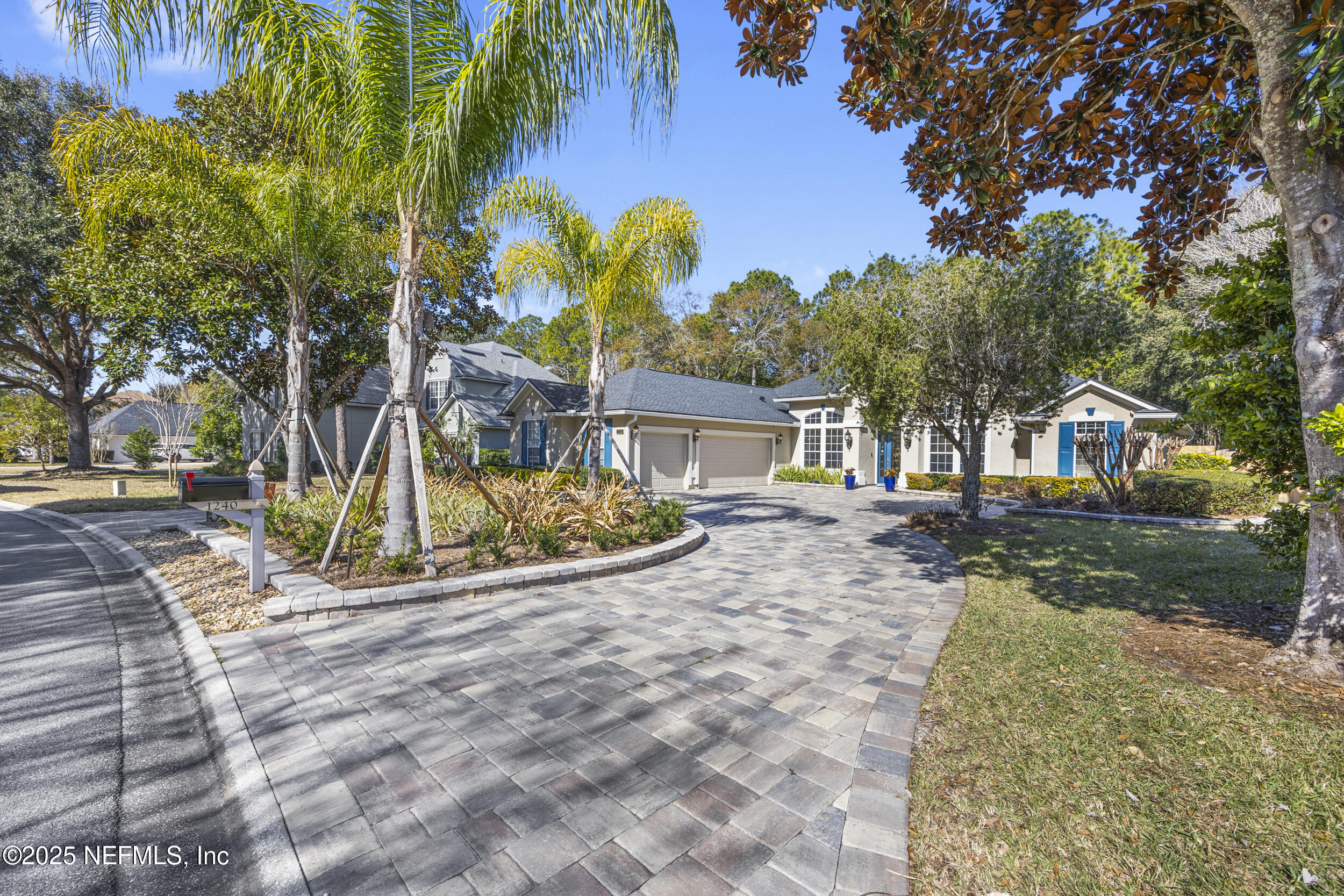 1240 N BURGANDY Trail