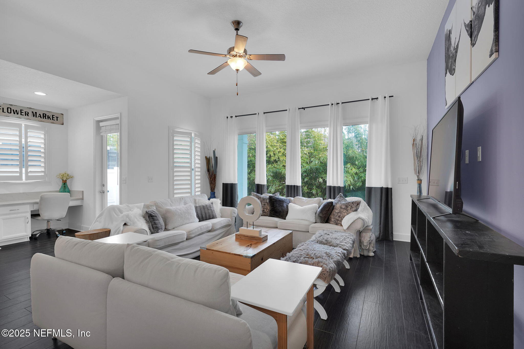 272 PALM BREEZE Drive