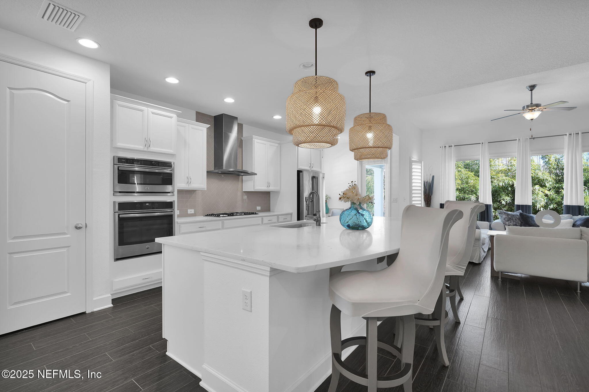 272 PALM BREEZE Drive