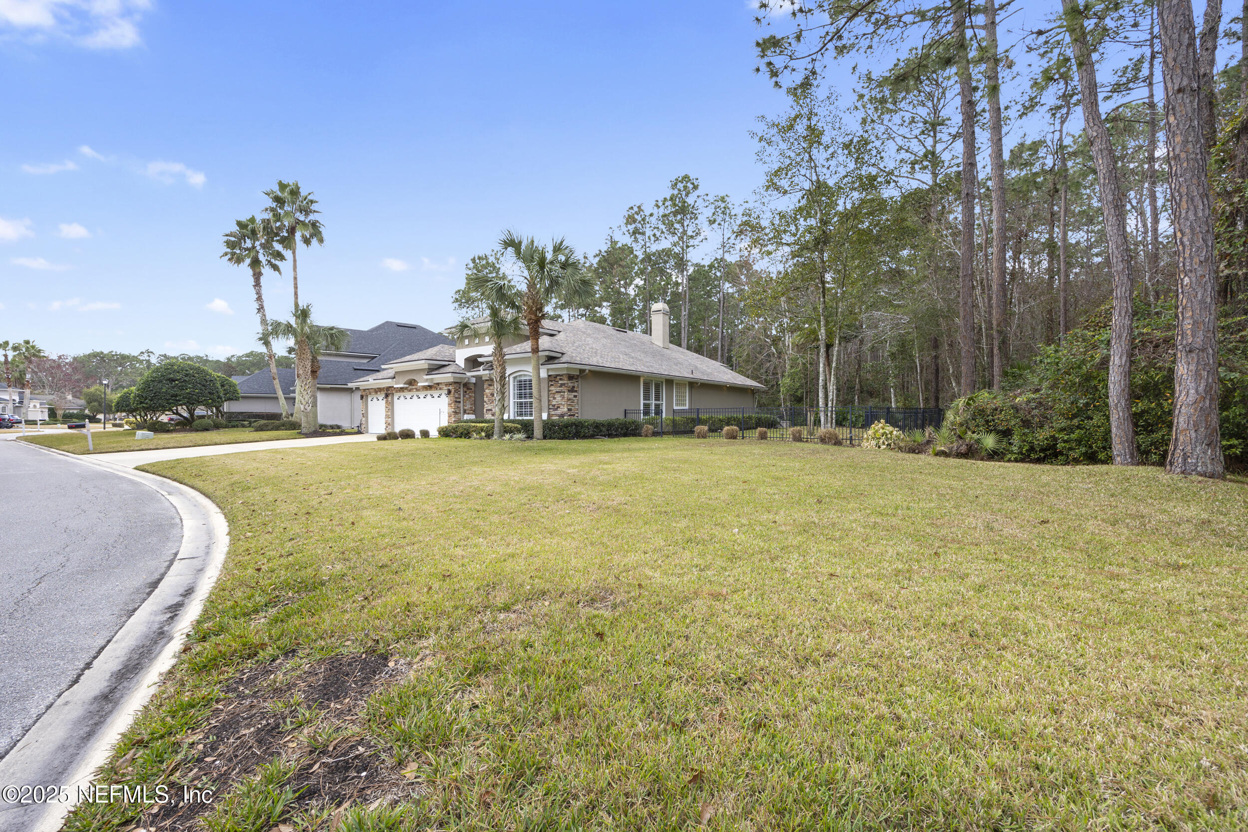 1121 EASTWOOD BRANCH Drive