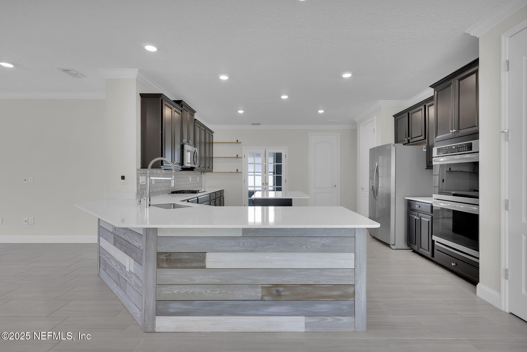 136 SILVER REEF Lane