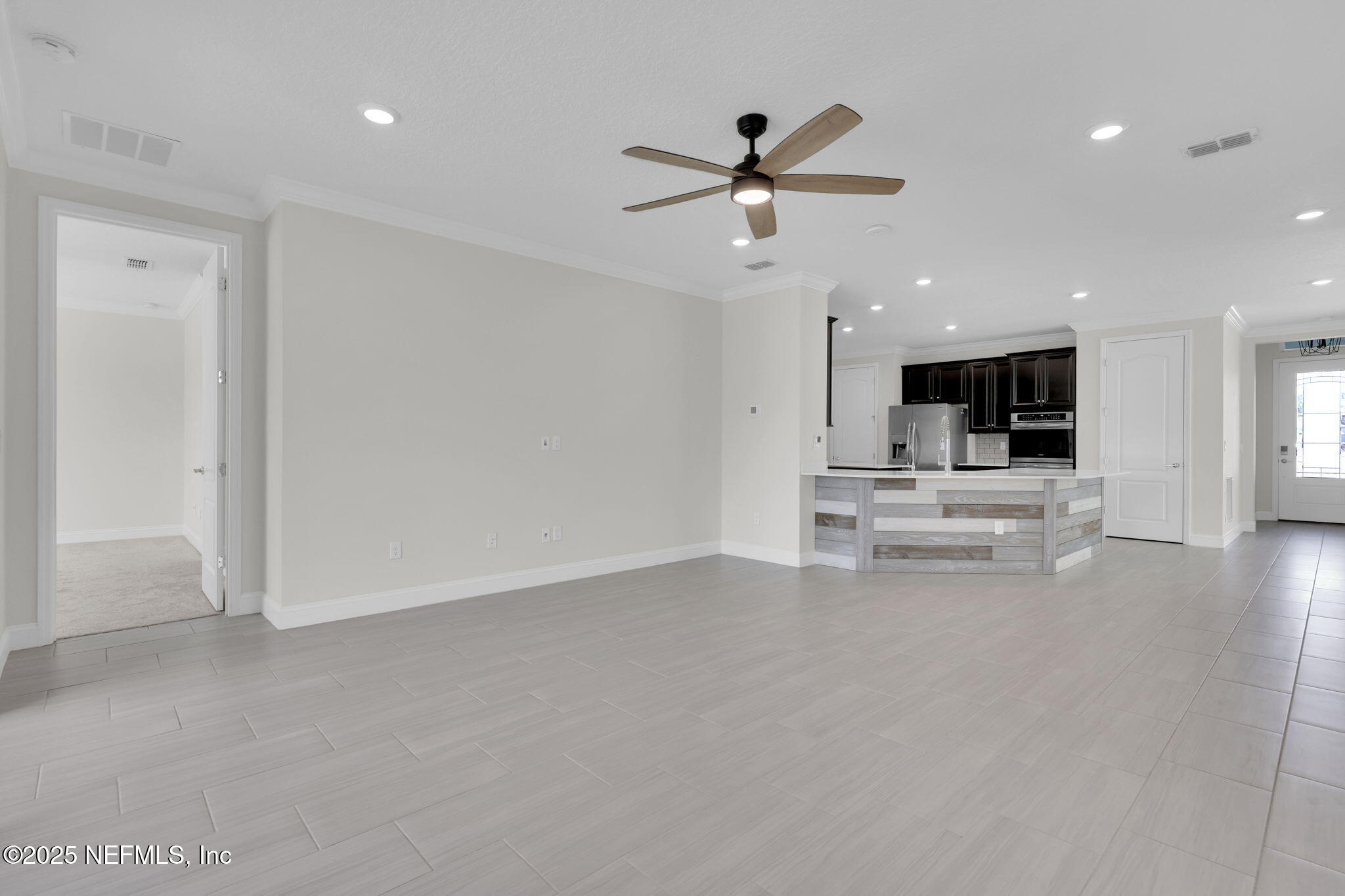 136 SILVER REEF Lane