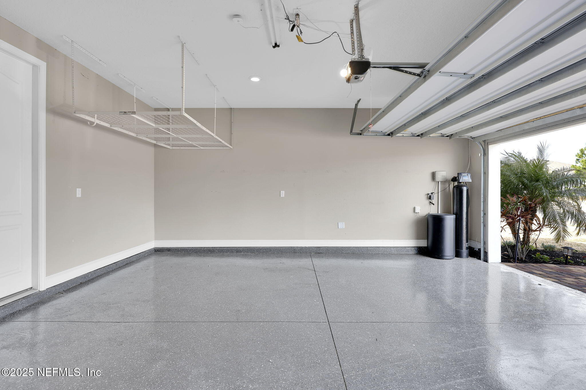 136 SILVER REEF Lane