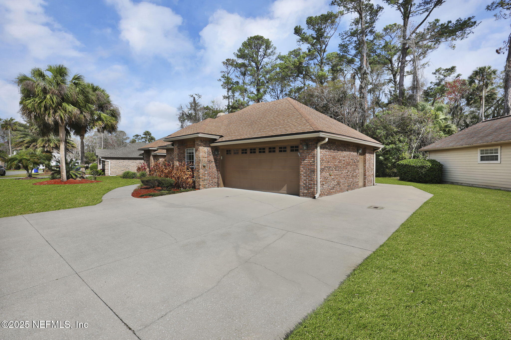 133 NATURES ISLE Drive