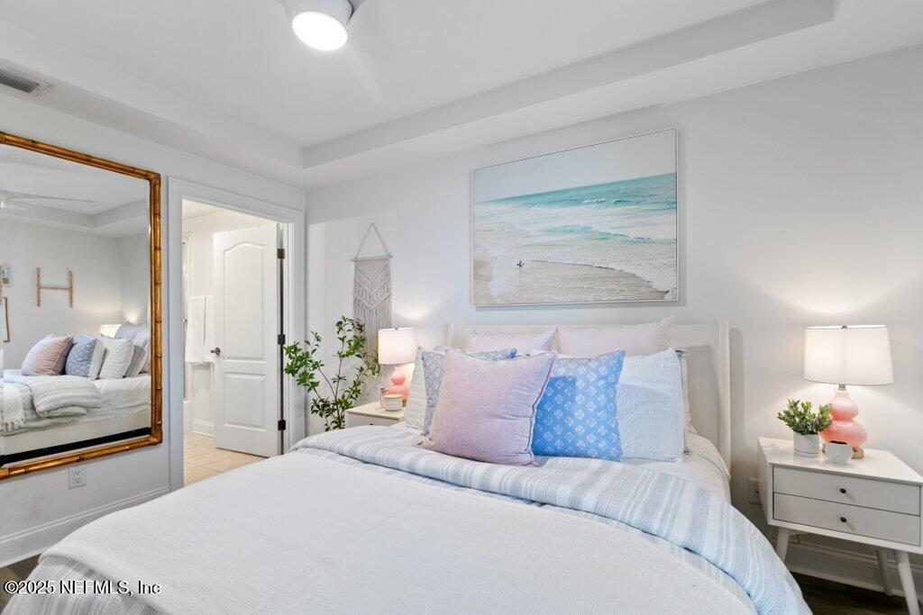 917 1ST Street N, 902