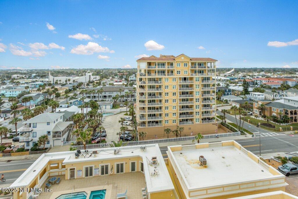 917 1ST Street N, 902