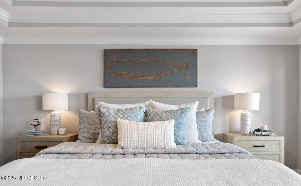 917 1ST Street N, 902