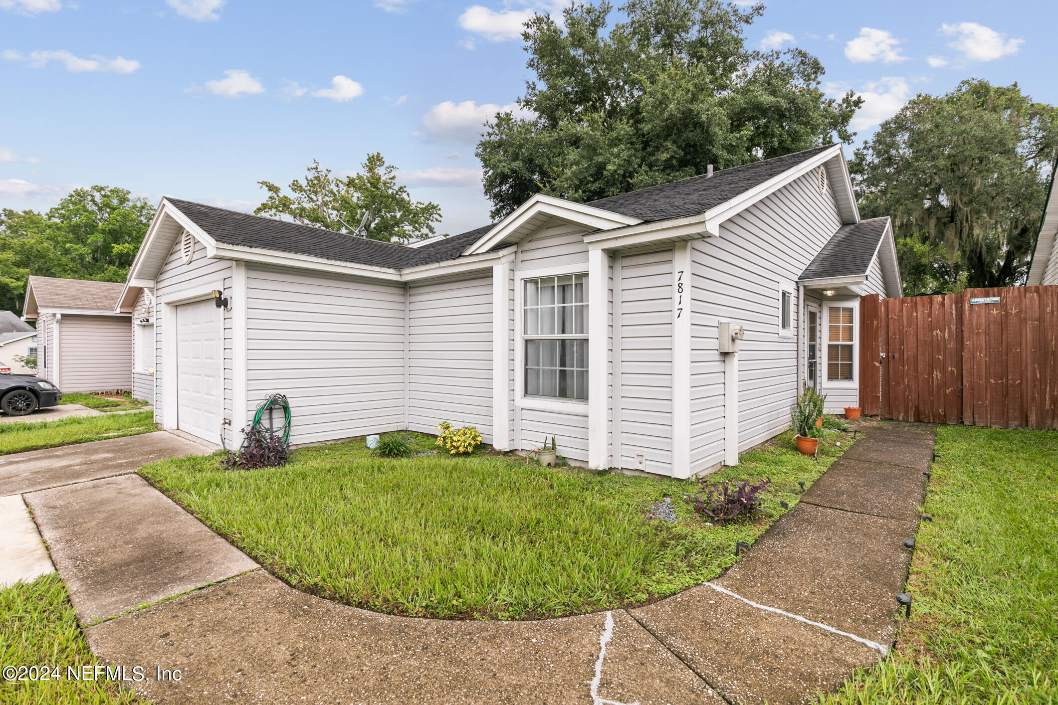 7817 AQUARIUS Circle S